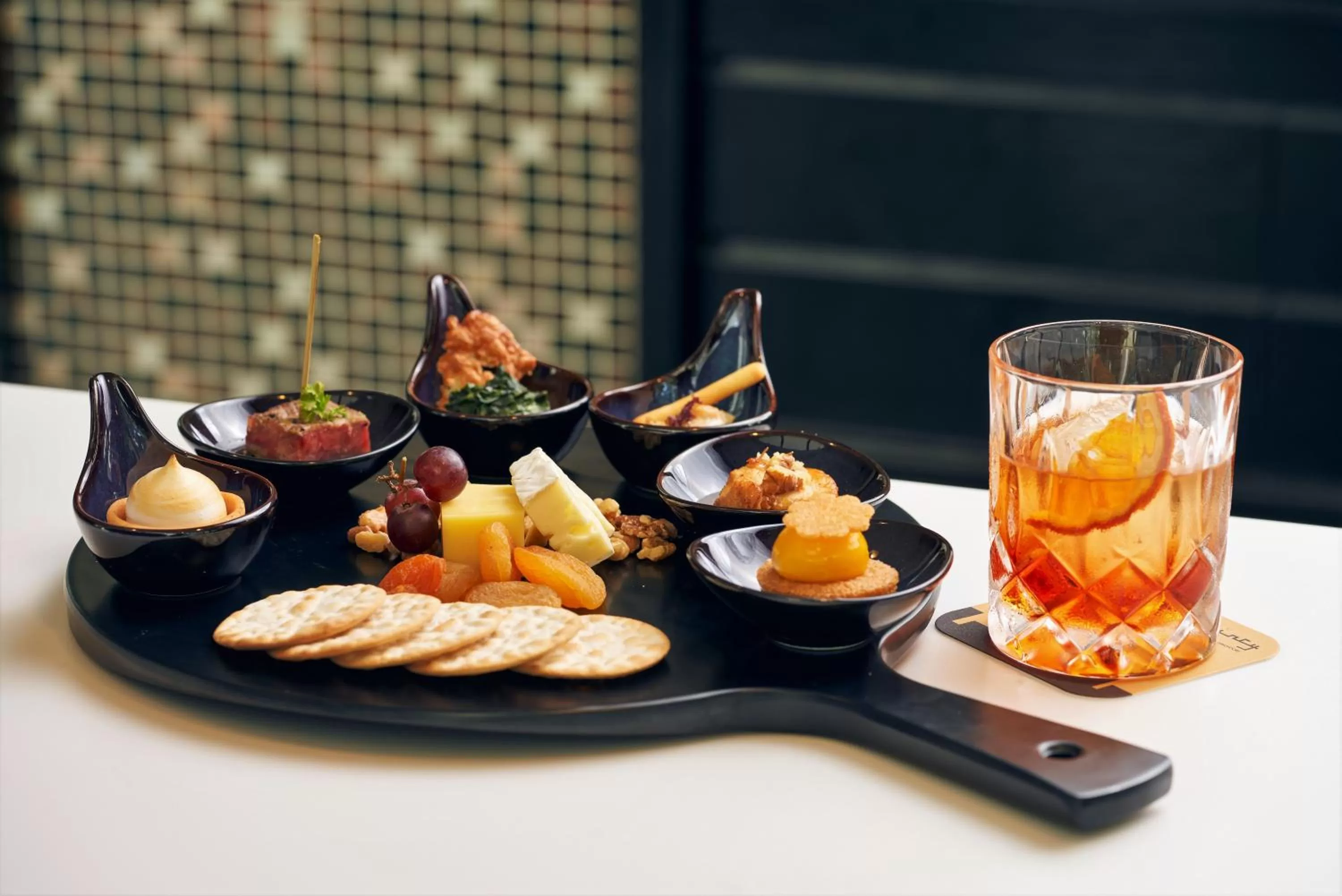 Evening entertainment in Quincy Hotel Singapore by Far East Hospitality