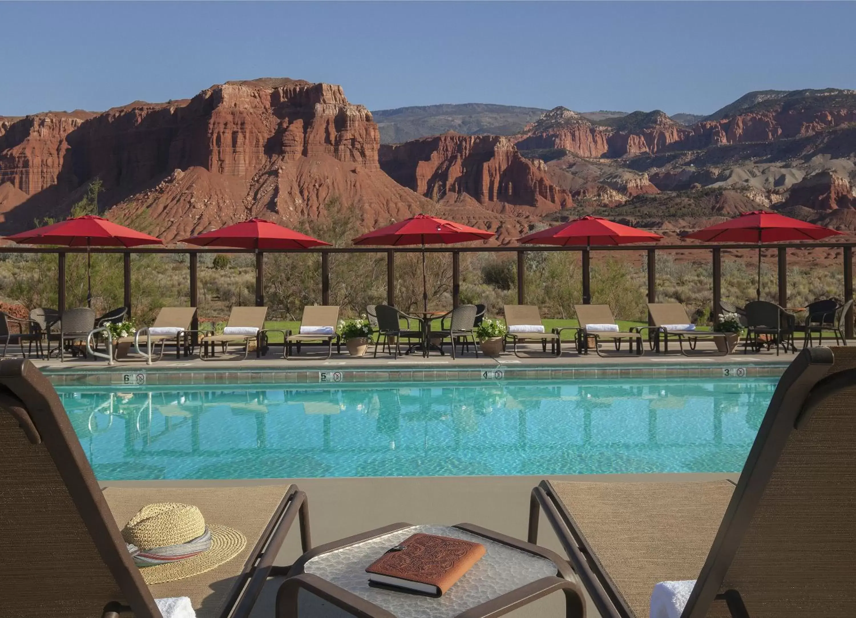 Spring, Swimming Pool in Capitol Reef Resort