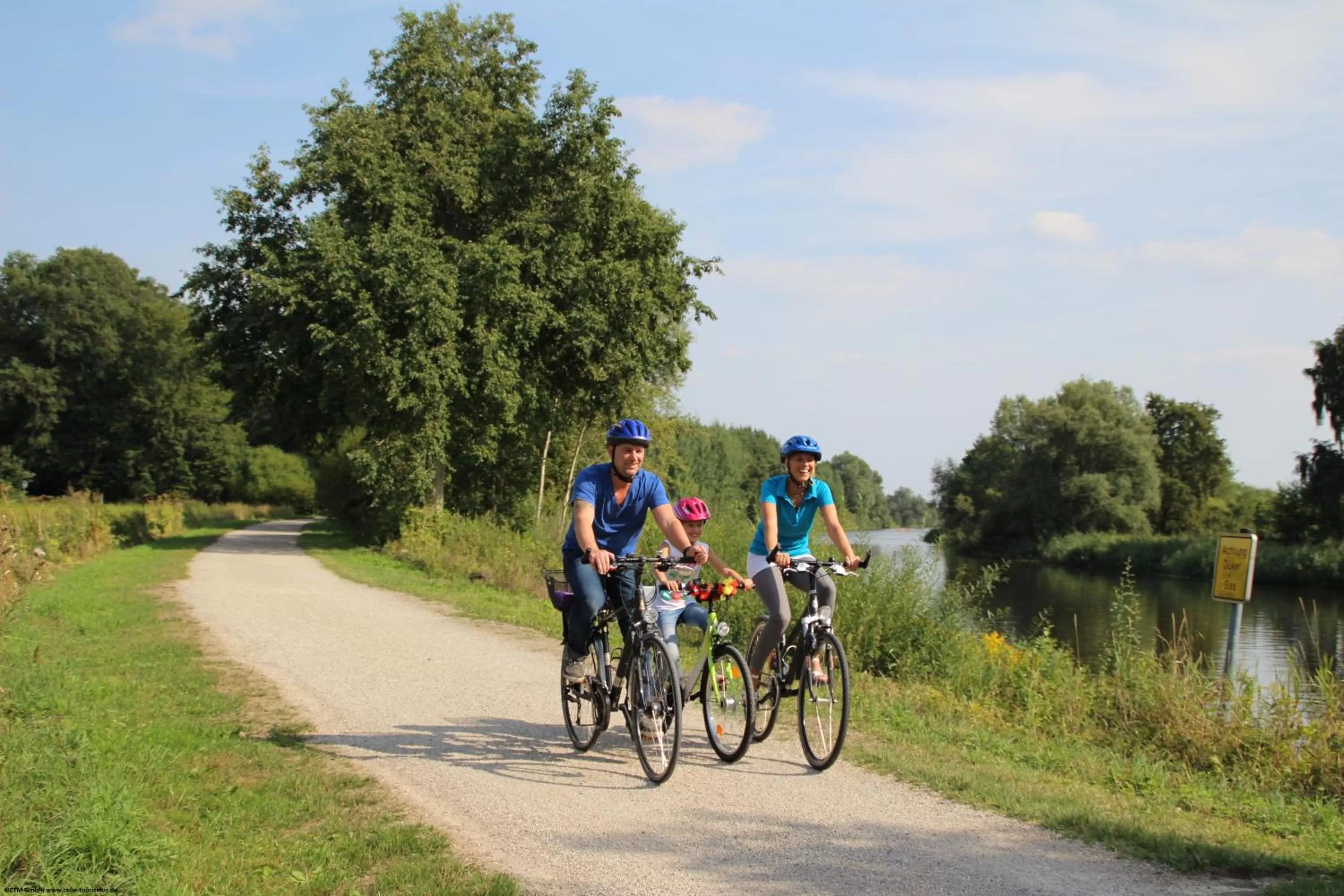 Cycling in Heidekönig Hotel Celle