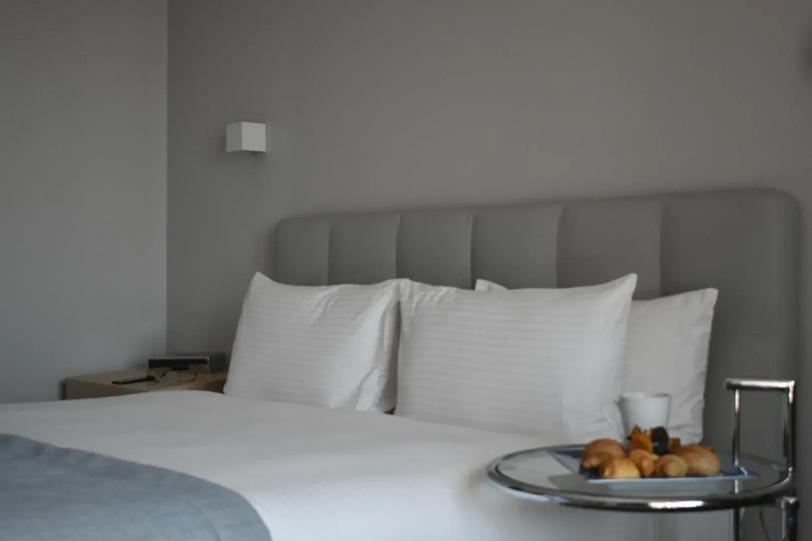 Bed in ParkTower Suites Bed in ParkTower Suites