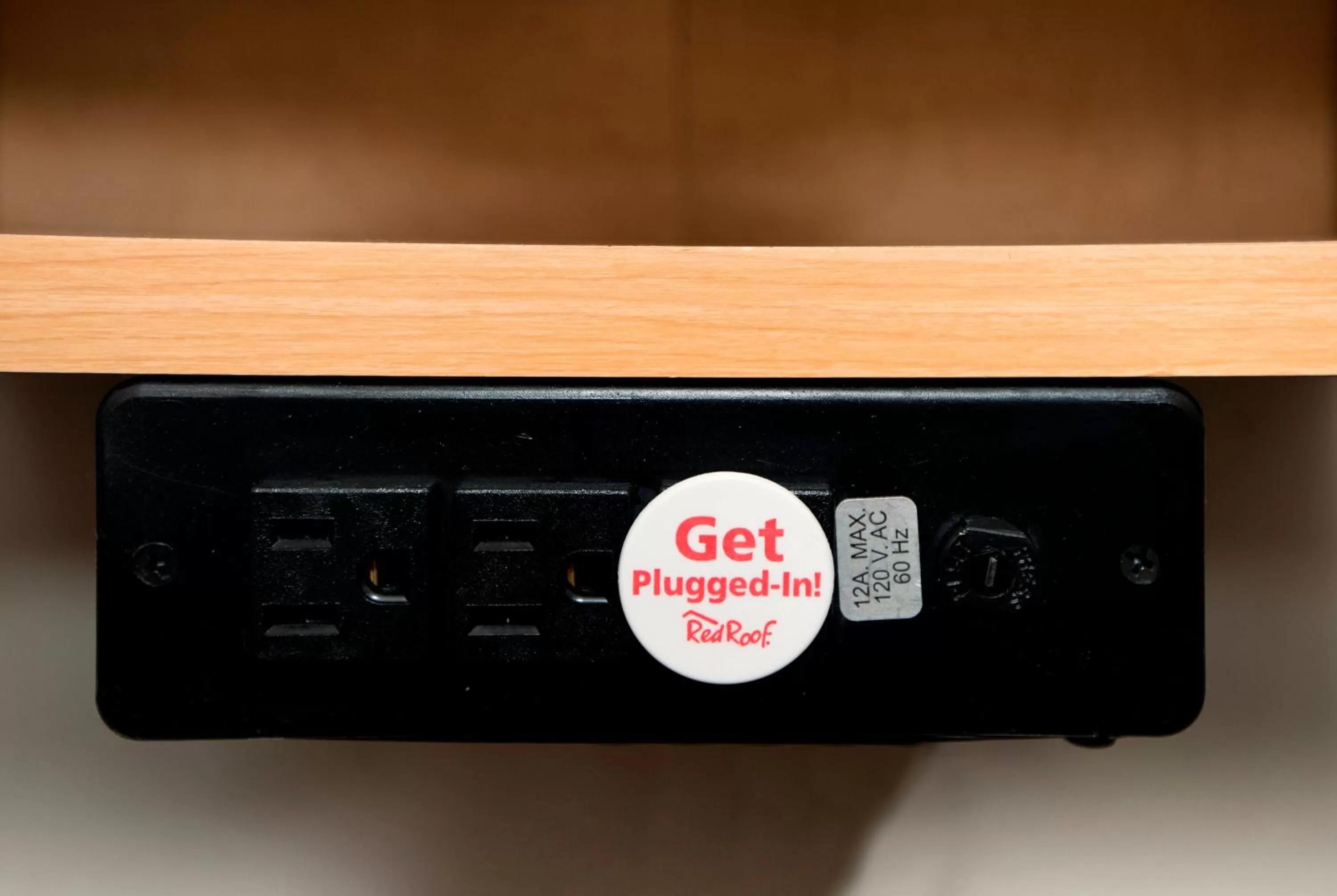 Photo of the whole room in Red Roof Inn Cleveland Airport - Middleburg Heights
