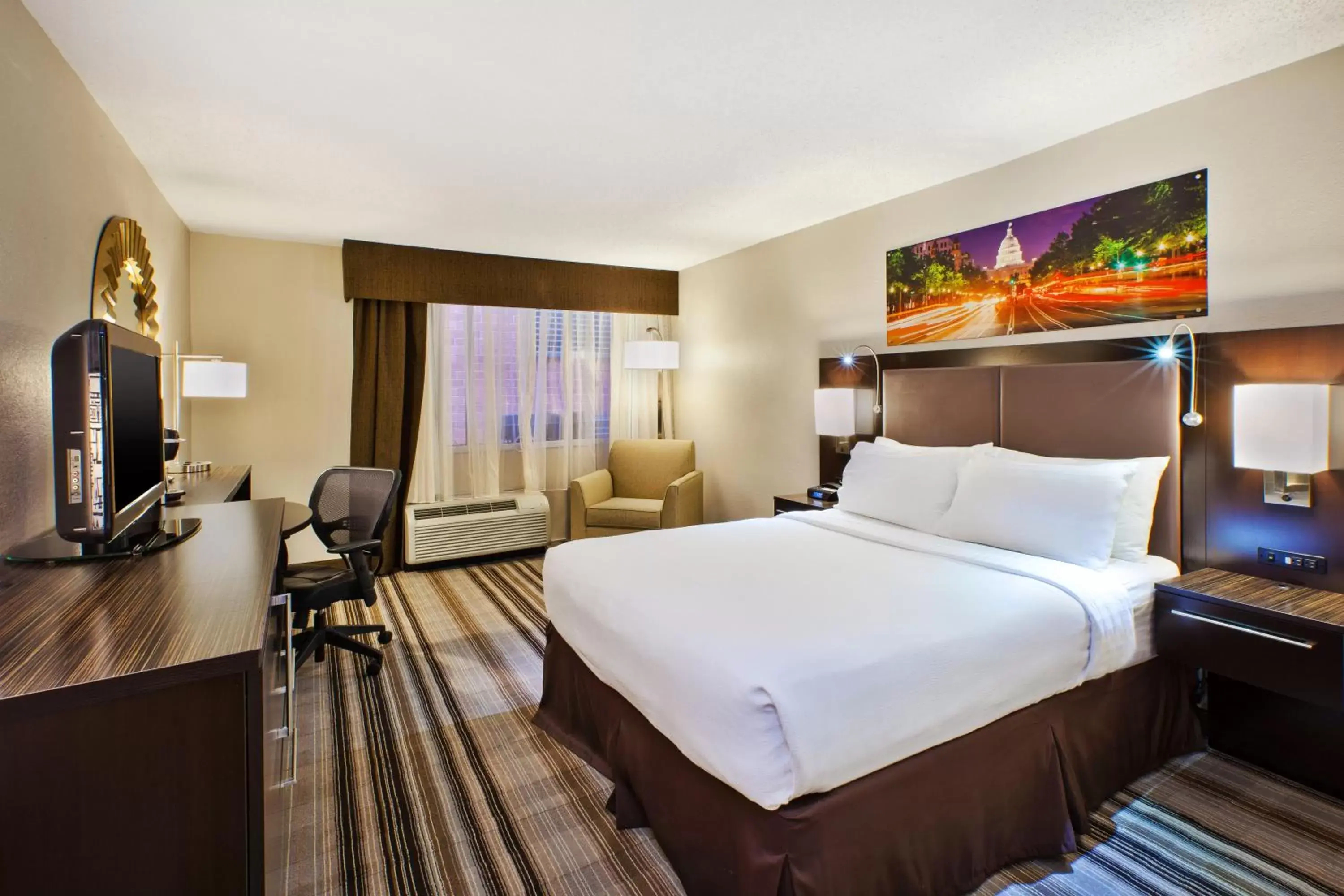 Photo of the whole room in Holiday Inn Washington-Dulles International Airport, an IHG Hotel
