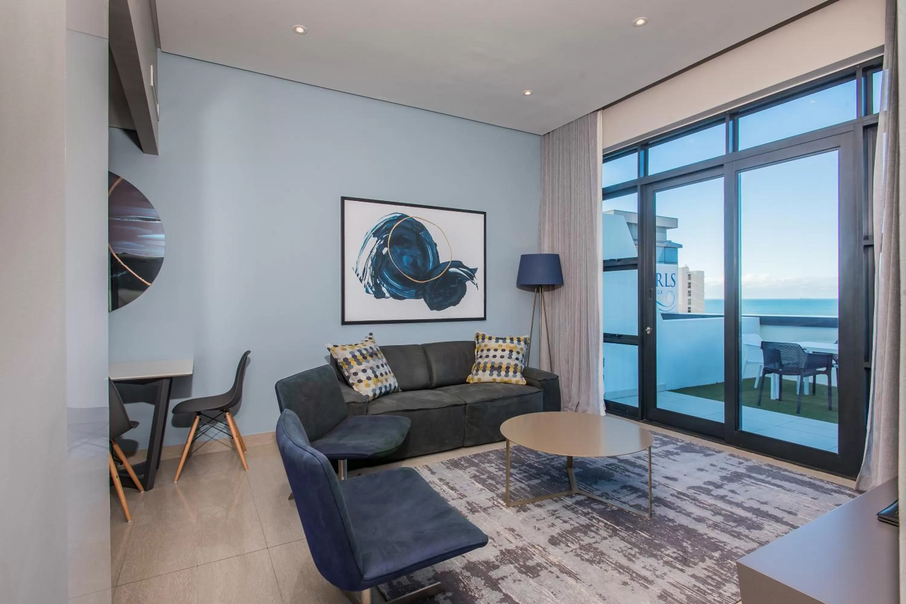 Living room in The Capital Pearls Hotel