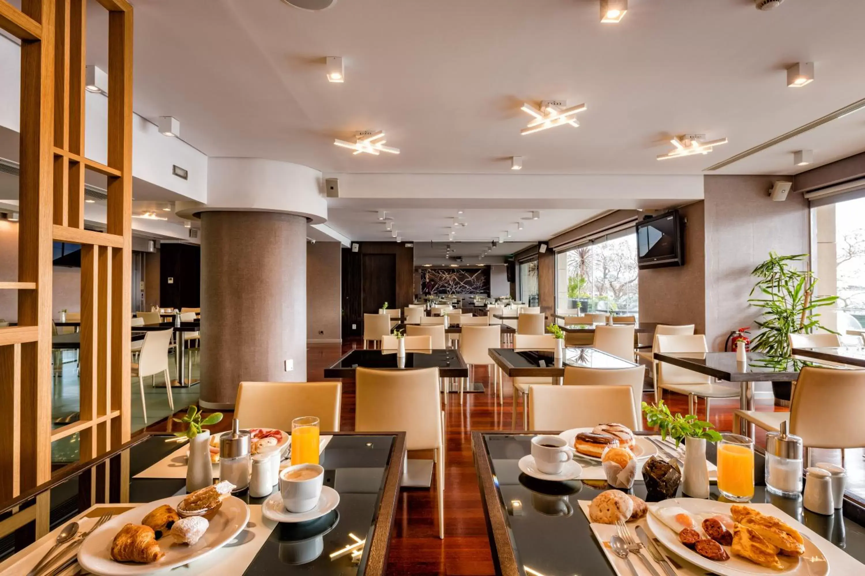 Breakfast, Restaurant/Places to Eat in Nafs Hotel