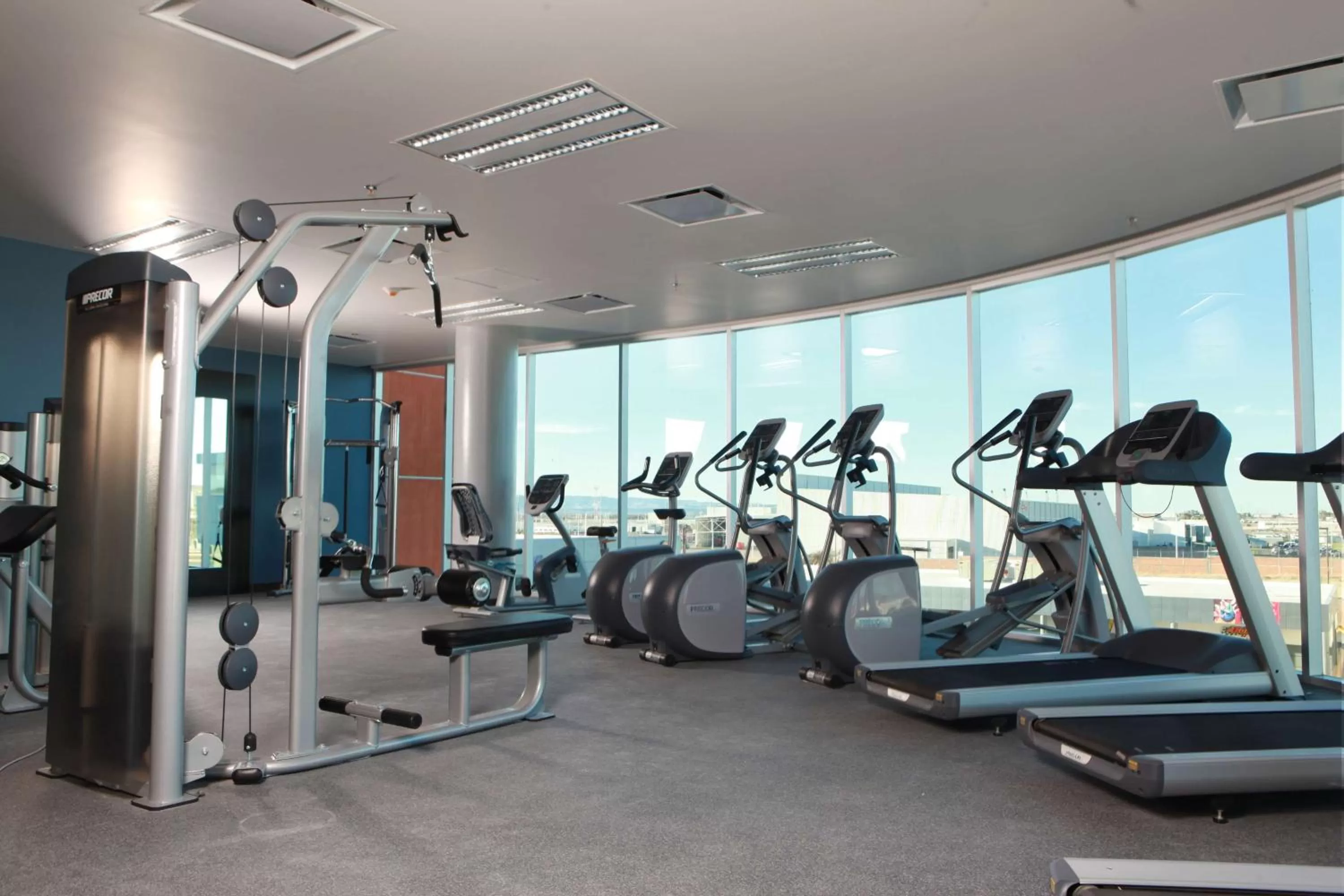 Fitness centre/facilities in Hampton Inn & Suites by Hilton Aguascalientes Aeropuerto