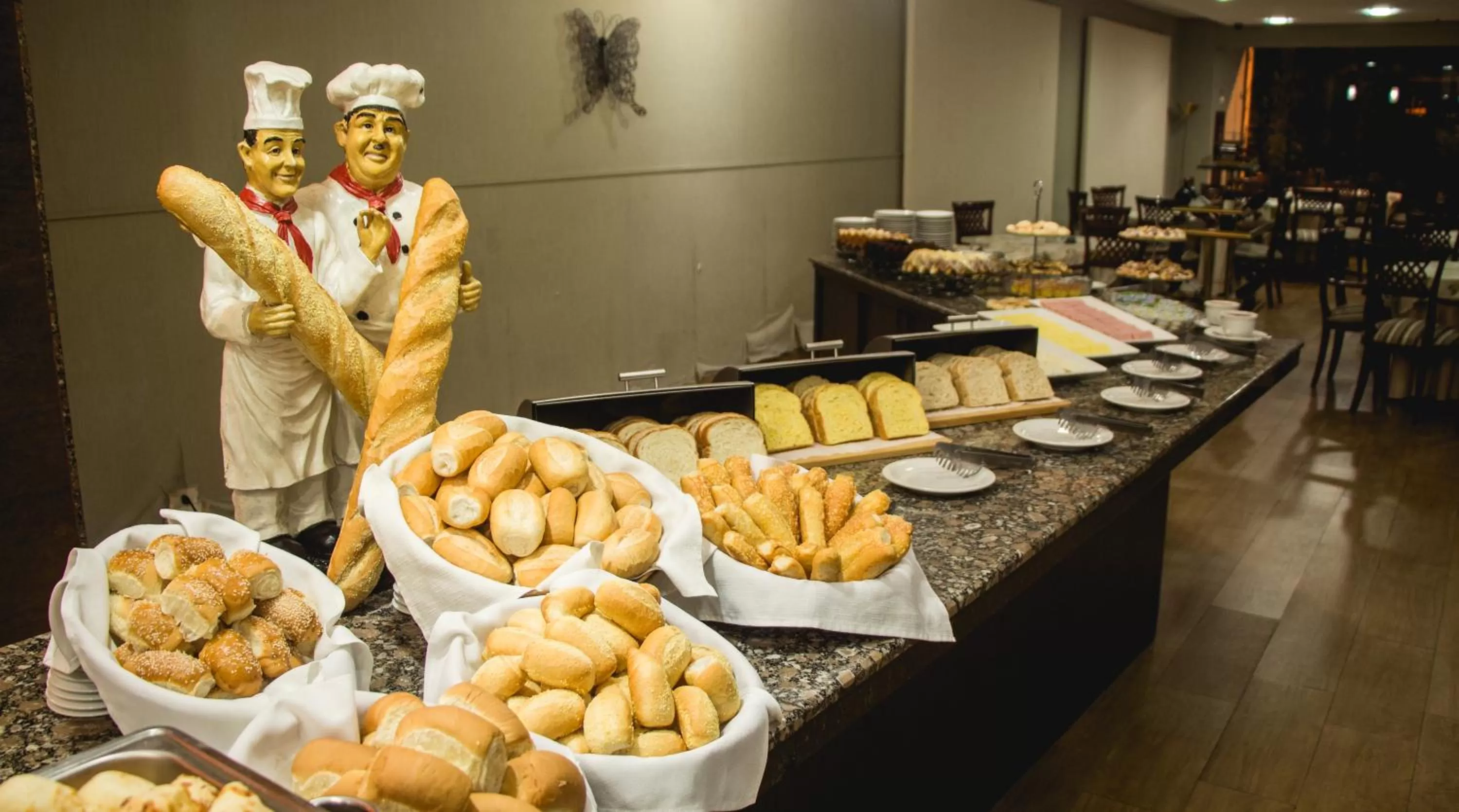 Buffet breakfast in Hotel Foz do Iguaçu