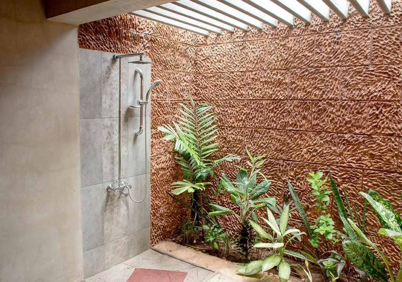 Bathroom in Villa Shade