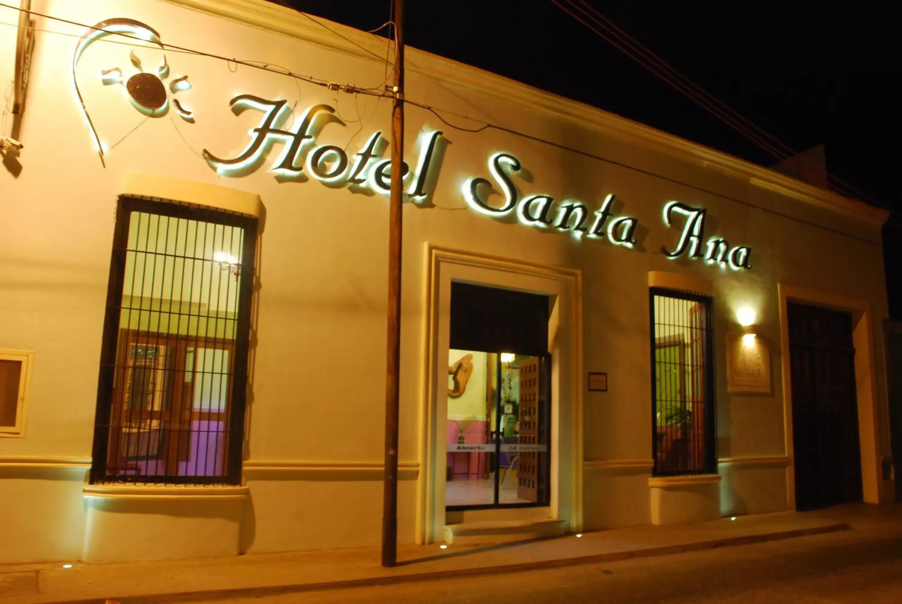 Facade/entrance in Hotel Santa Ana
