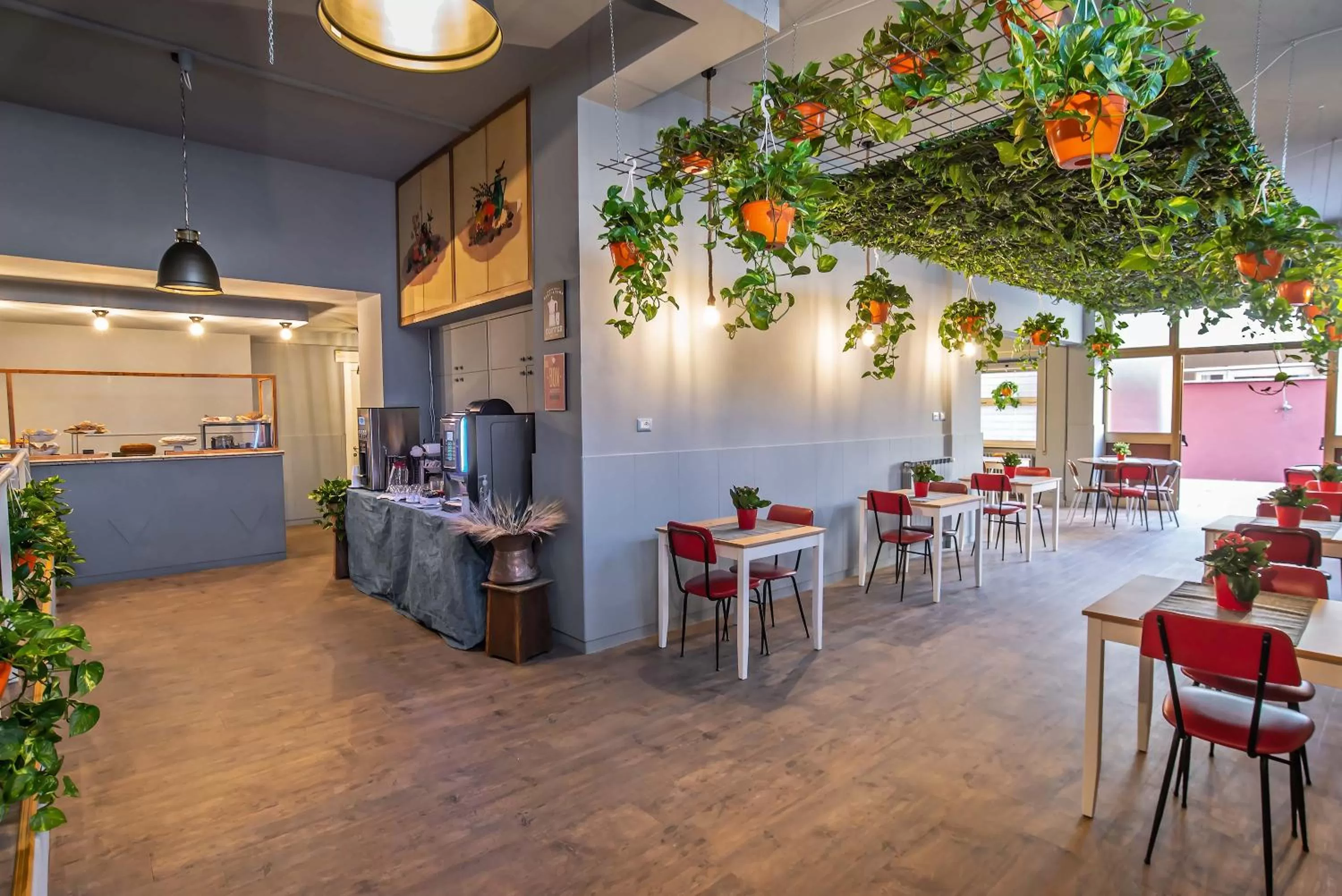 Restaurant/places to eat in Bloom Hotel Rome