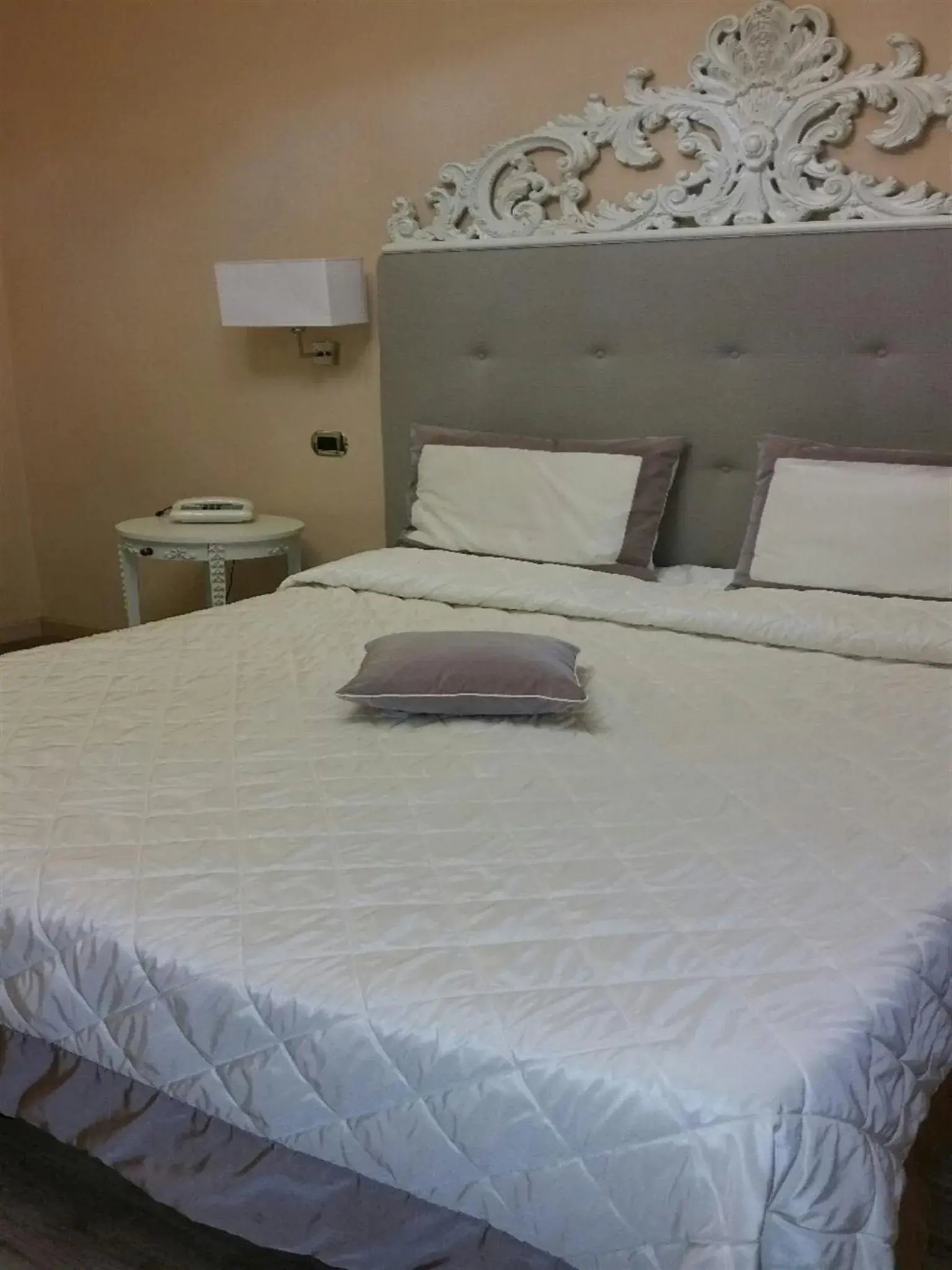 Bed in Hotel Manzoni Wellness&Spa