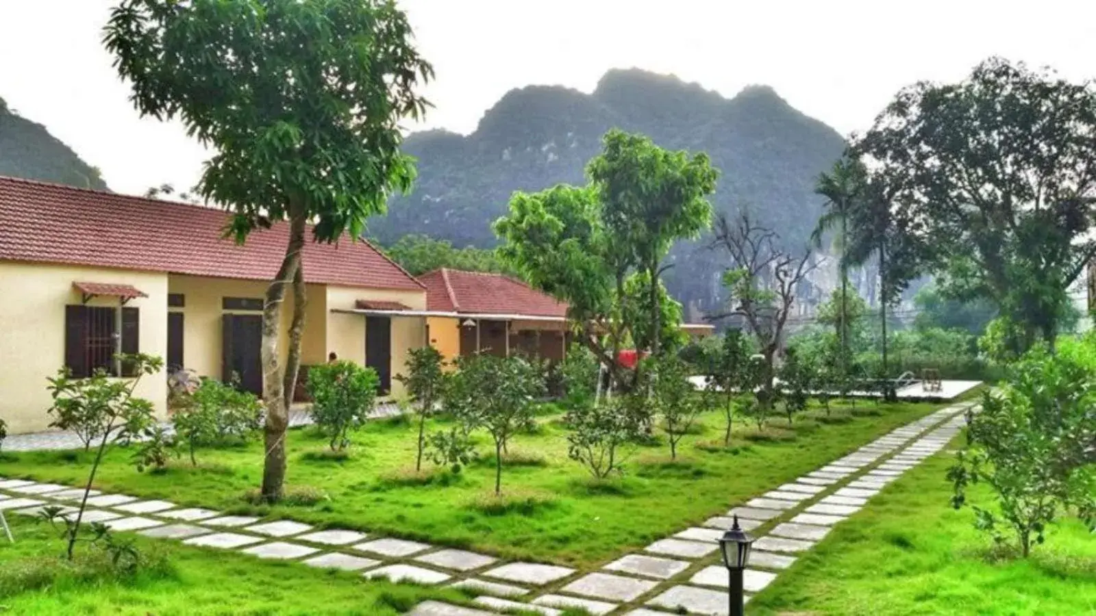 Family Room with Bath in Trang An Retreat