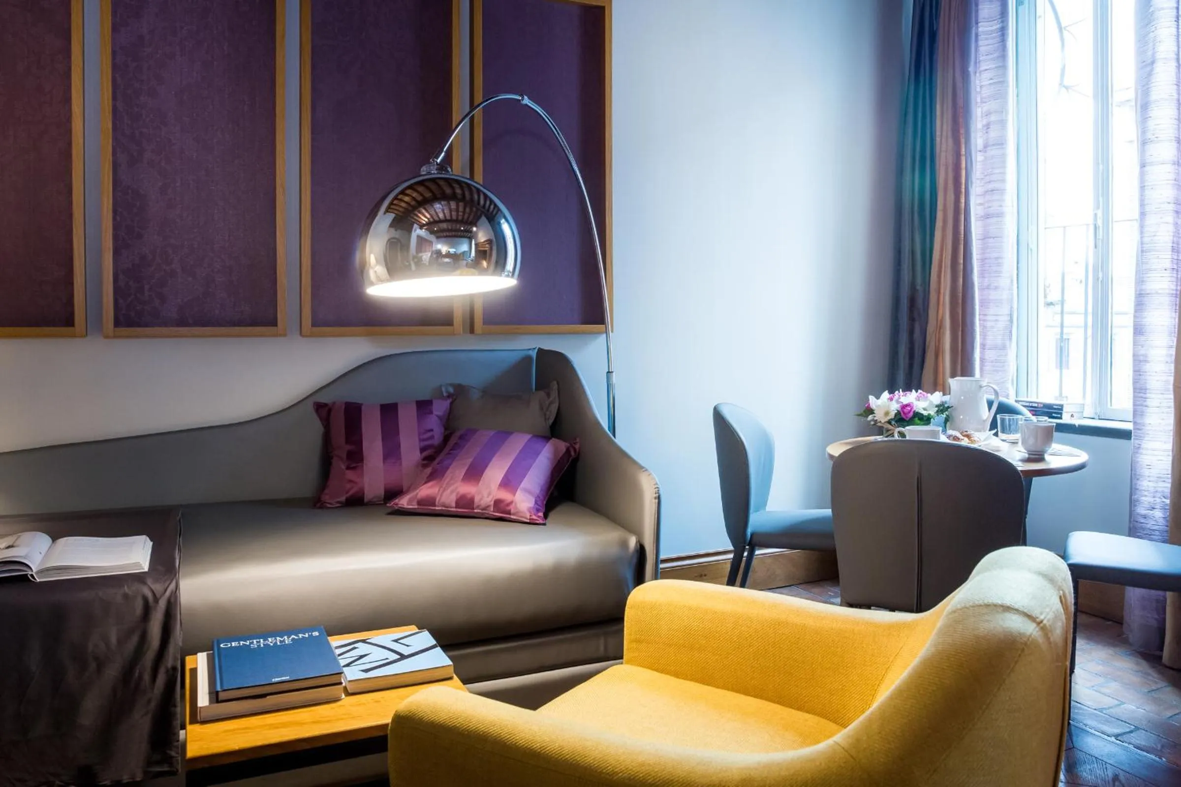 Seating area in Grand Master Suites