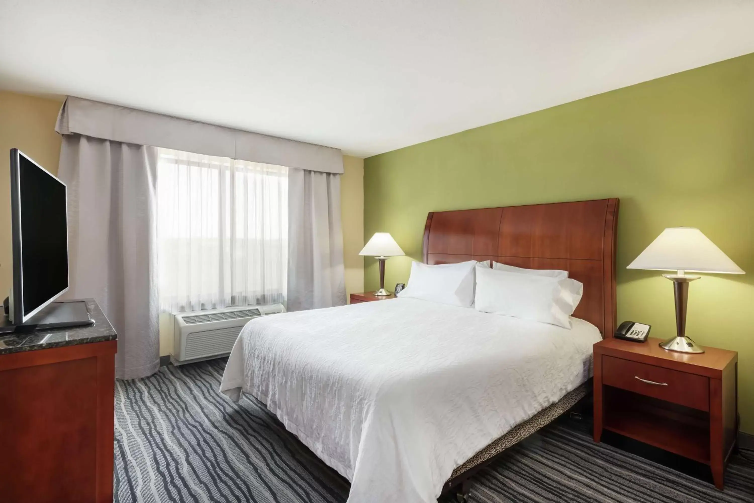 Bedroom, Bed in Hilton Garden Inn St. Louis Shiloh/O'Fallon IL