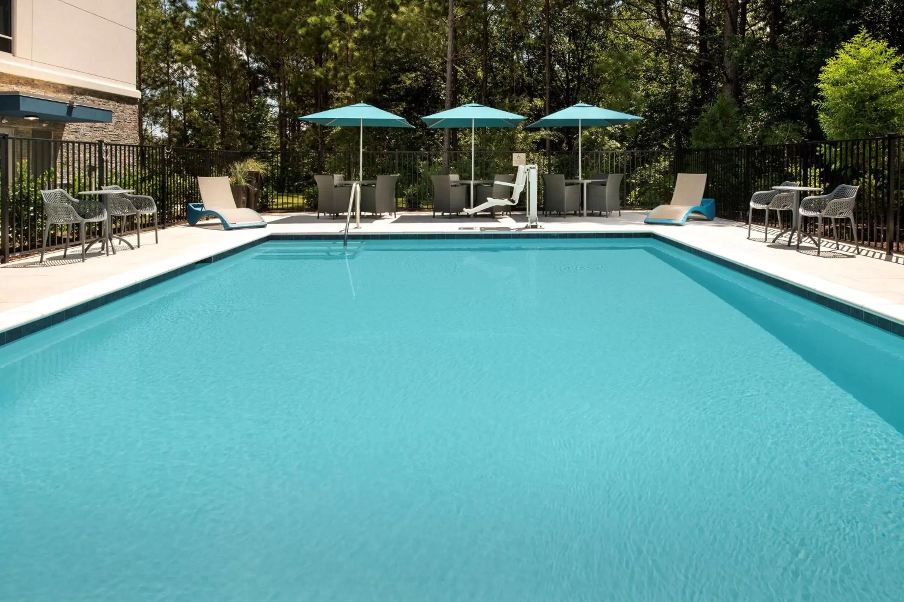 Pool view, Swimming Pool in Hampton Inn & Suites Lexington