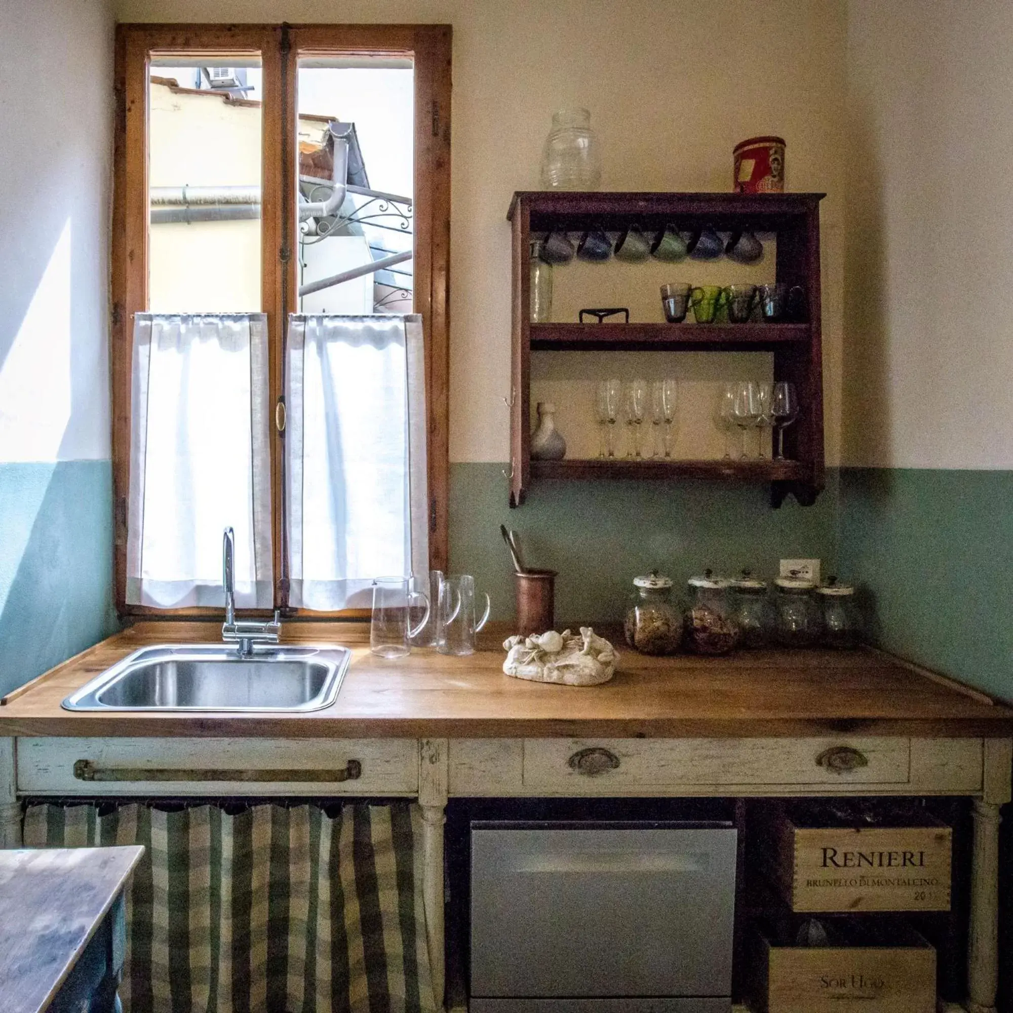 Breakfast, Kitchen/Kitchenette in San Pier Novello in Oltrarno