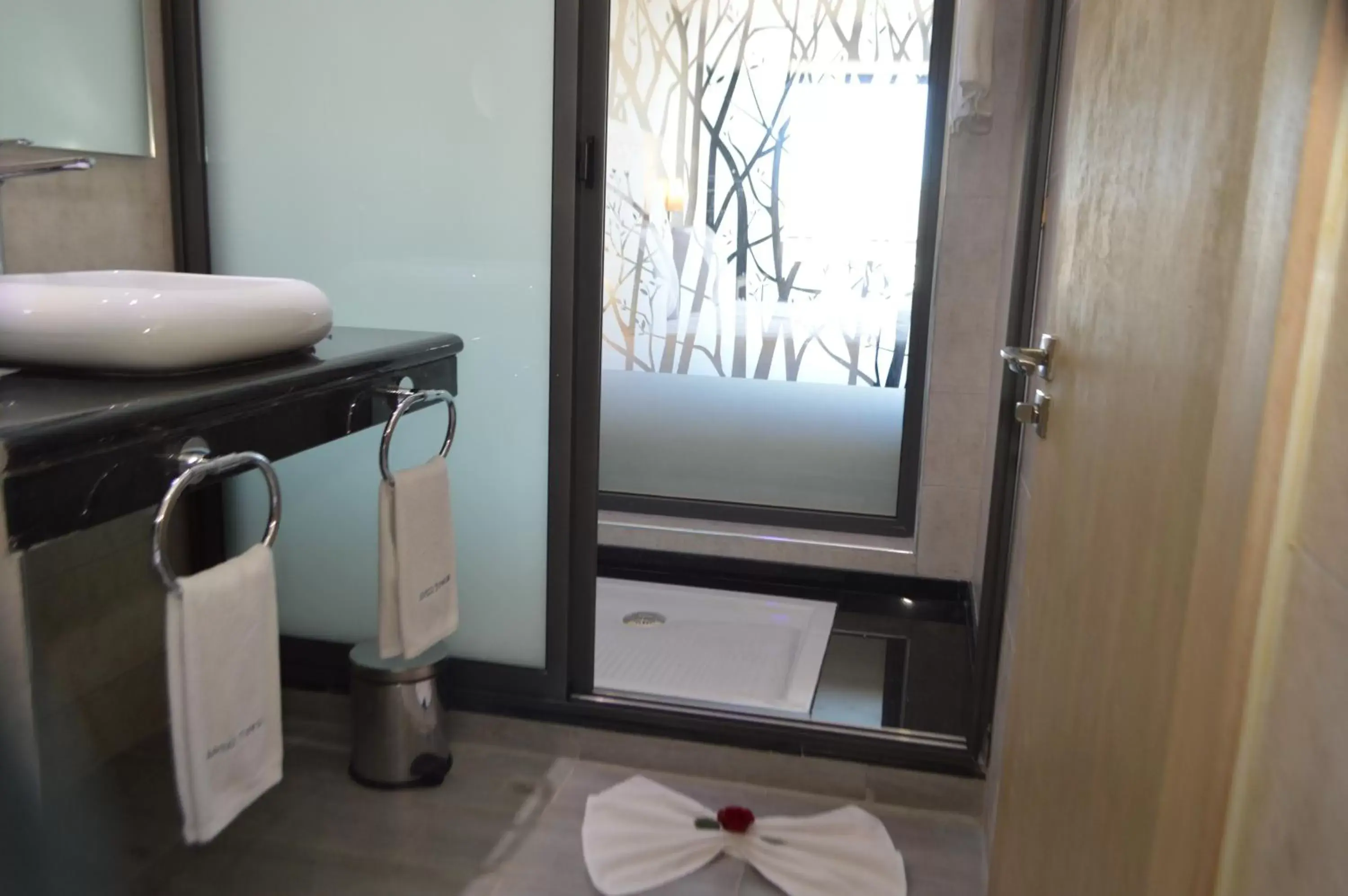 Shower, Bathroom in Anezi Tower Hotel