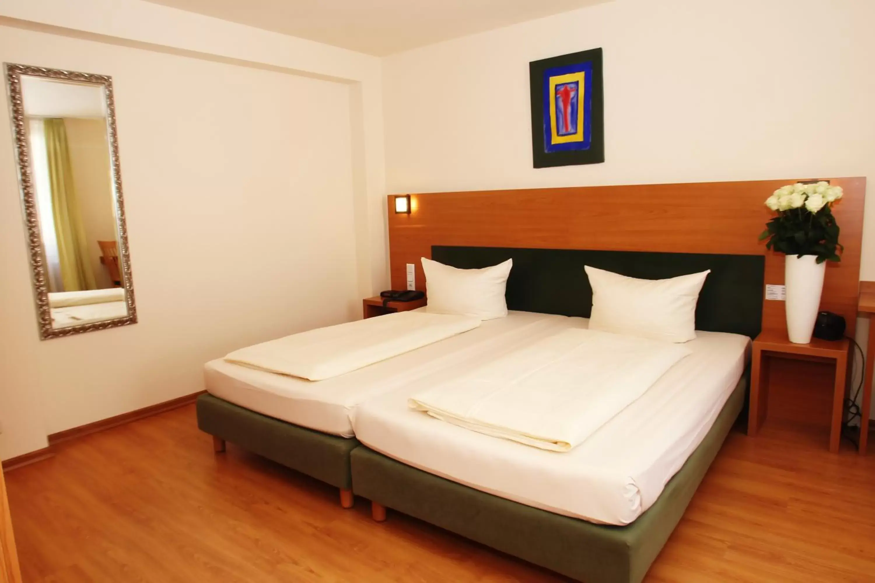 Bed in Memphis Hotel Bed in Memphis Hotel