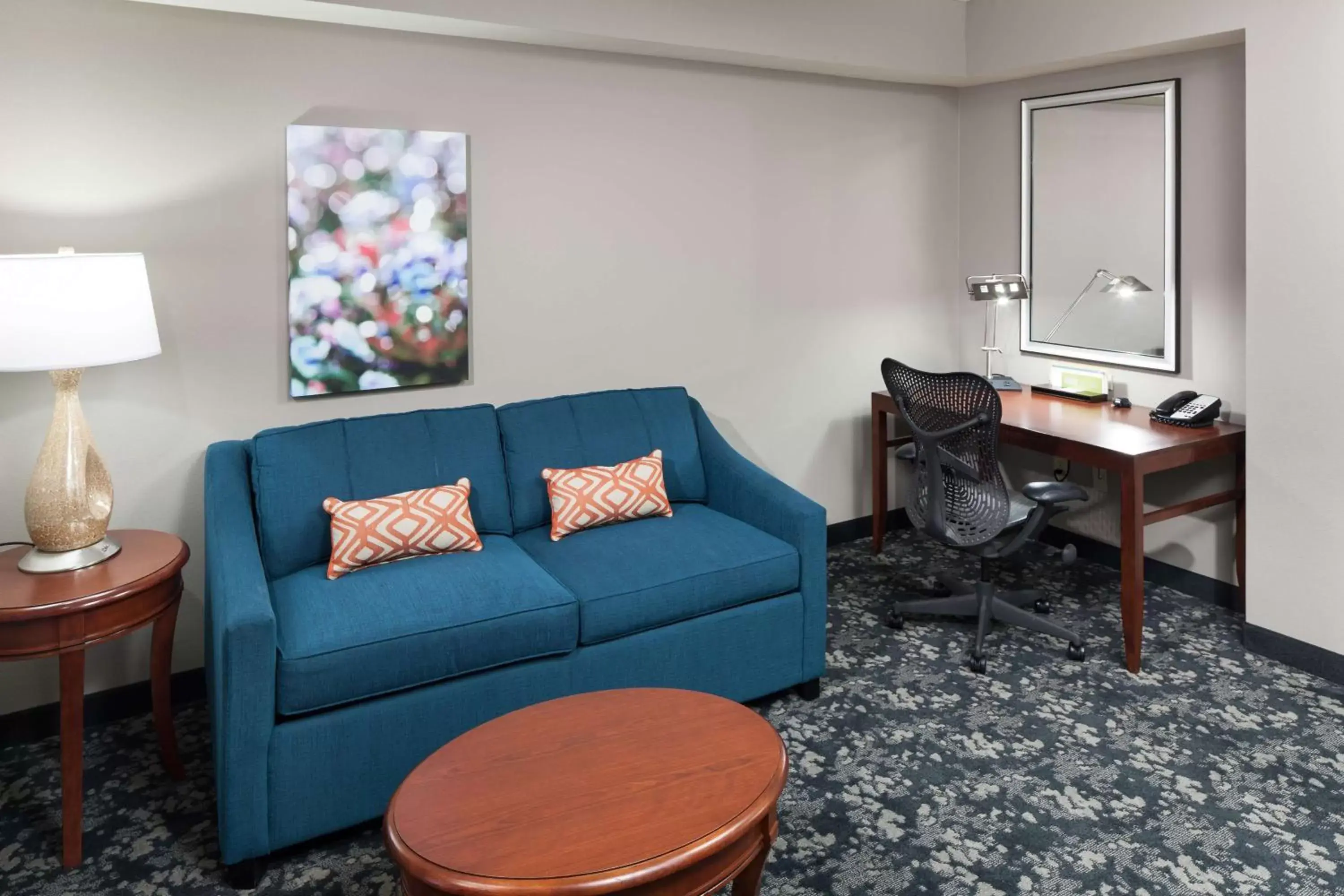 Bedroom, Seating Area in Hilton Garden Inn Frisco