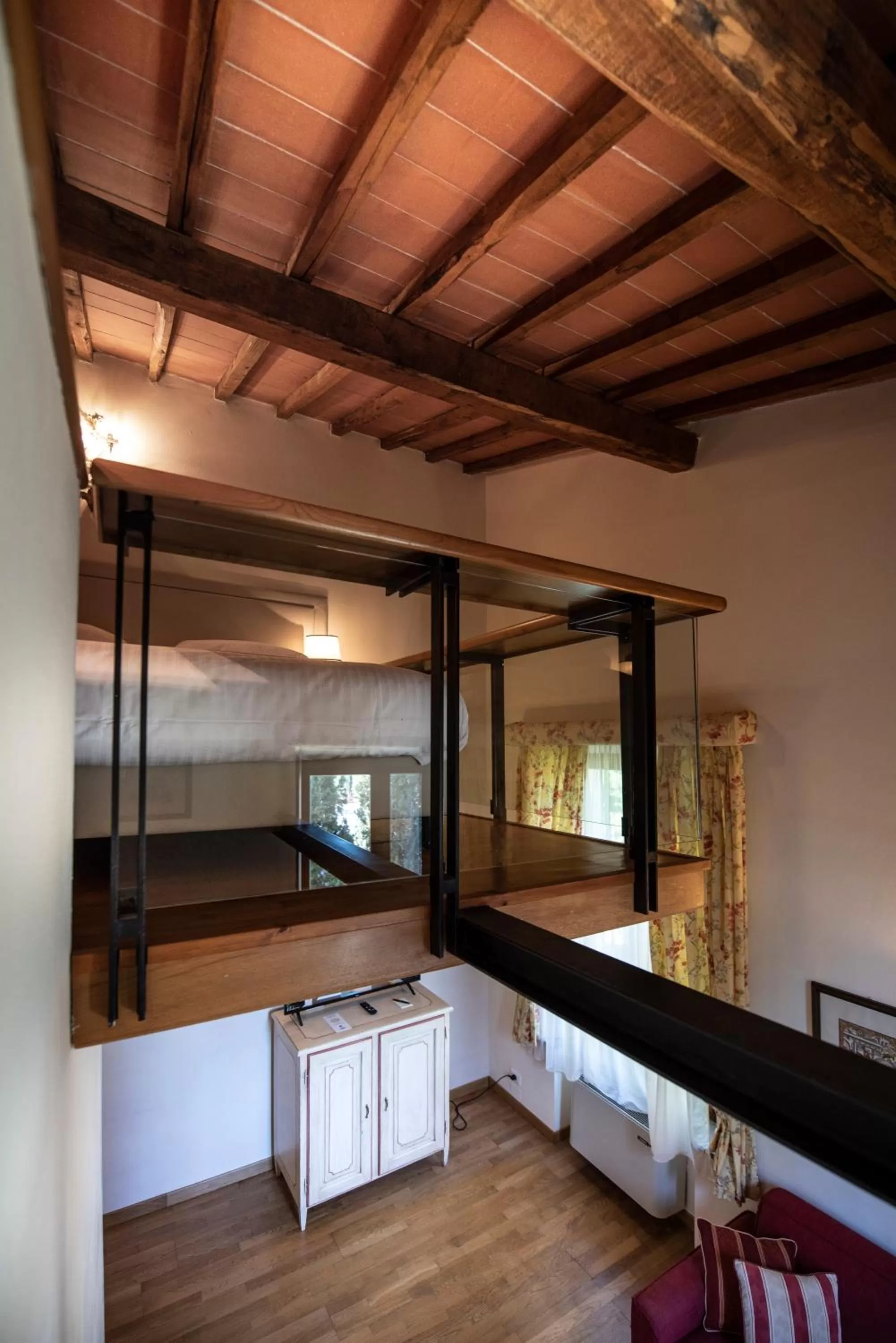 Bed in Villa Scacciapensieri Boutique Hotel