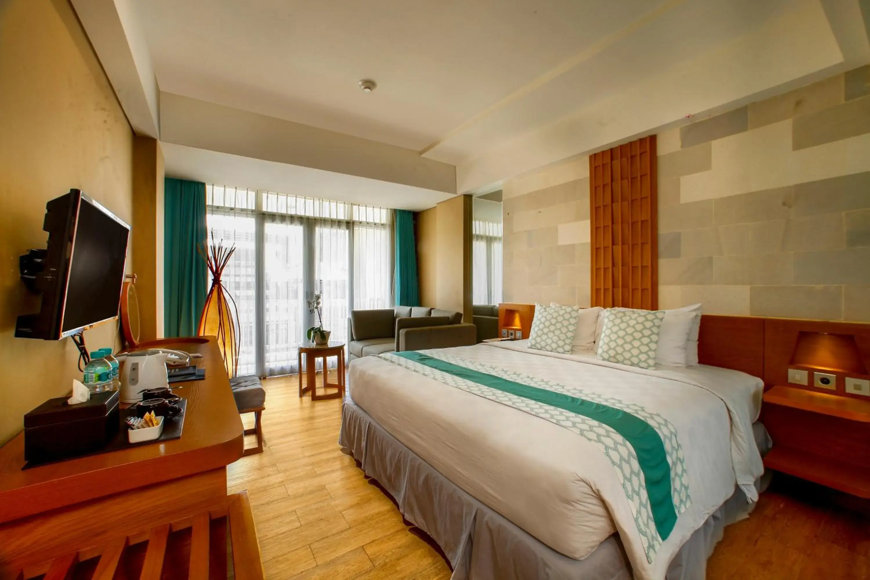 Bed in Bedrock Hotel Kuta Bali