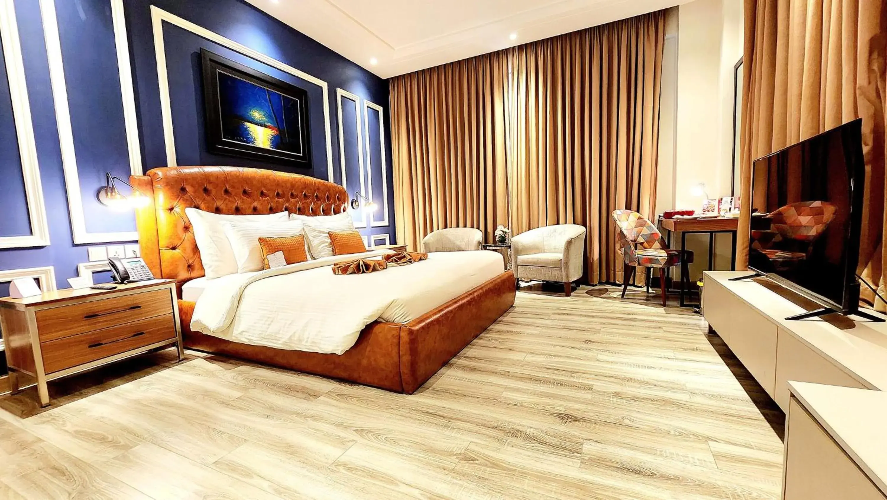 Bedroom, TV/Entertainment Center in Best Western Premier Hotel Gulberg Lahore