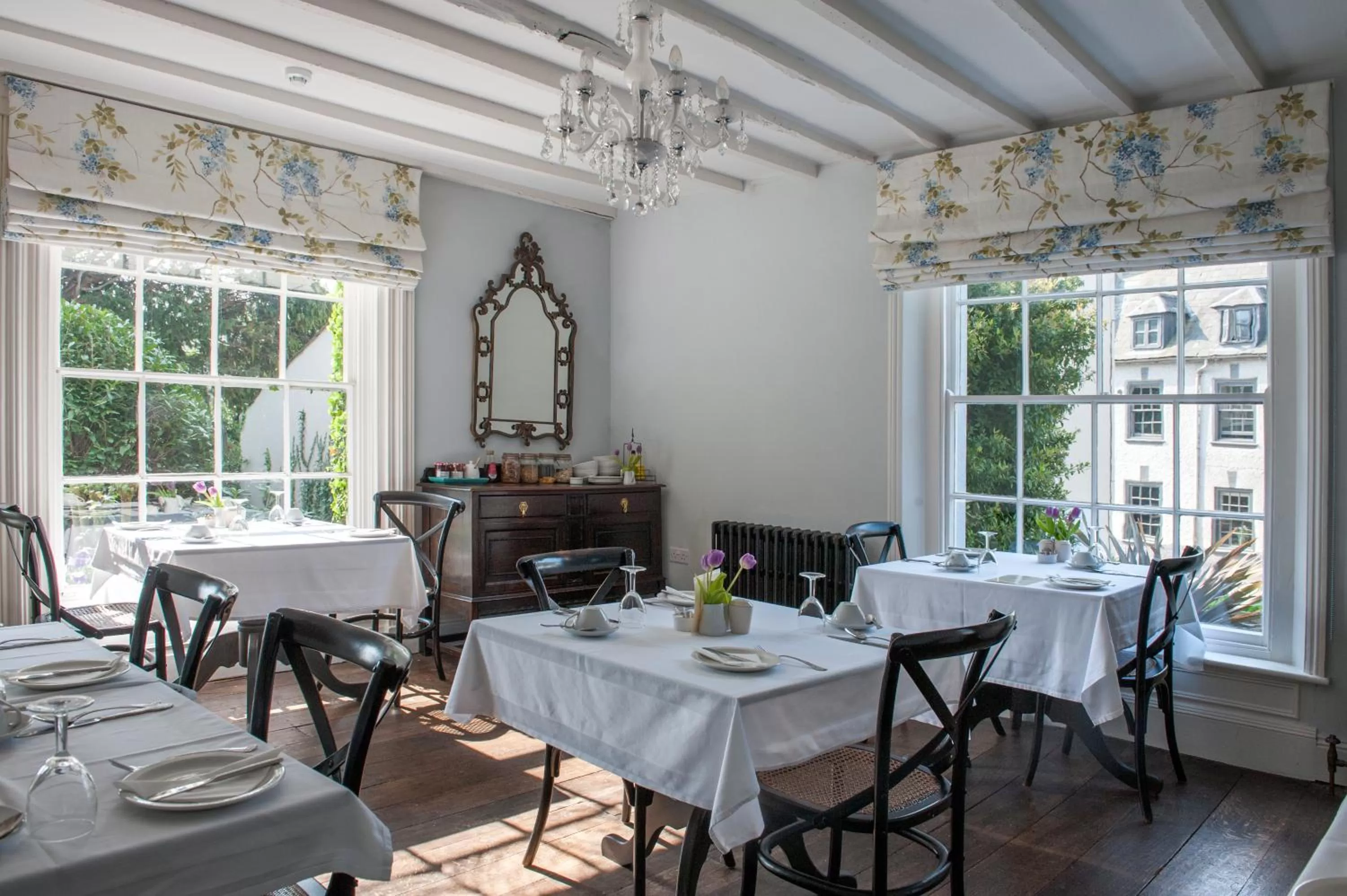 Restaurant/places to eat in The Bridge House