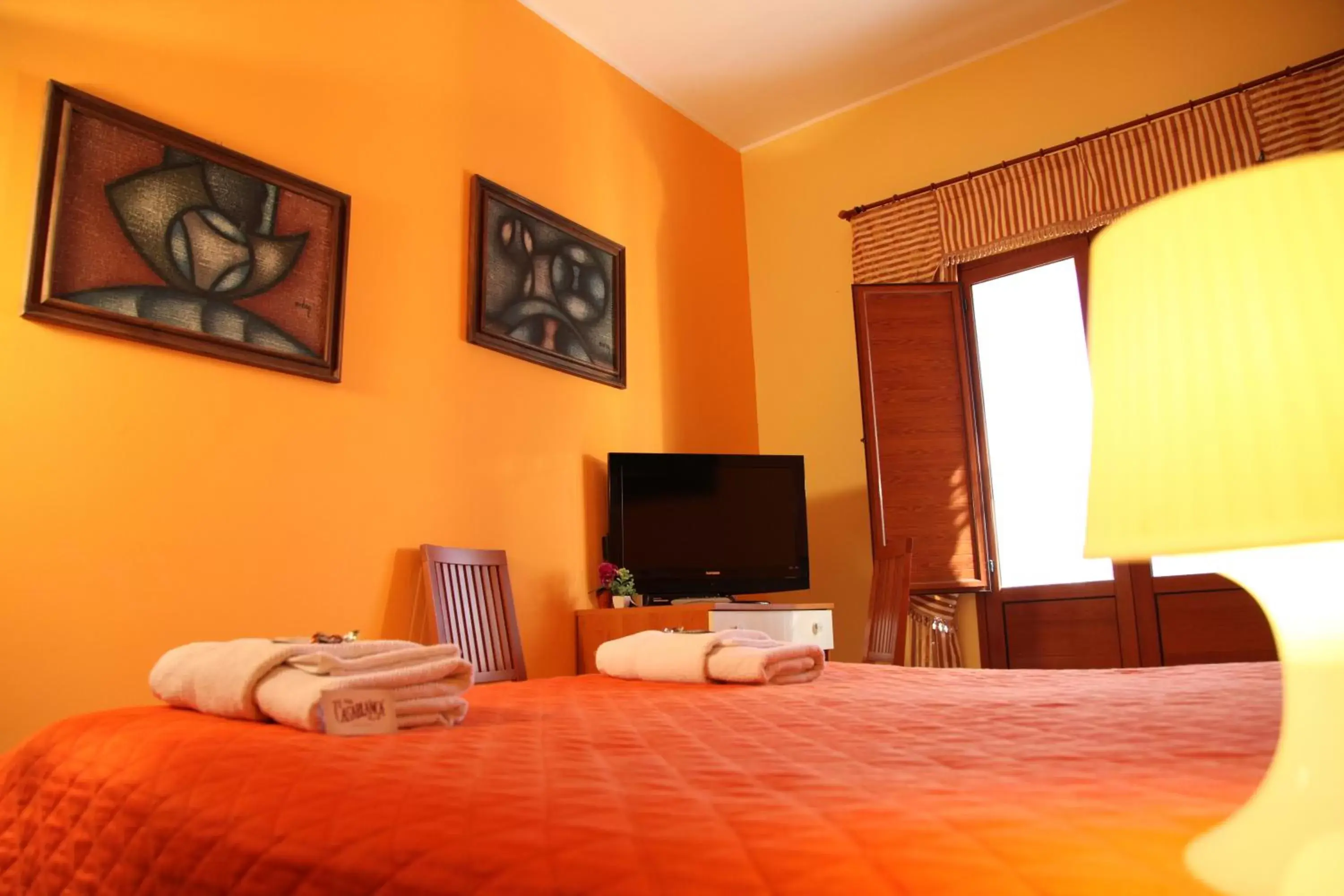 TV and multimedia, Bed in B&B Villa Casablanca