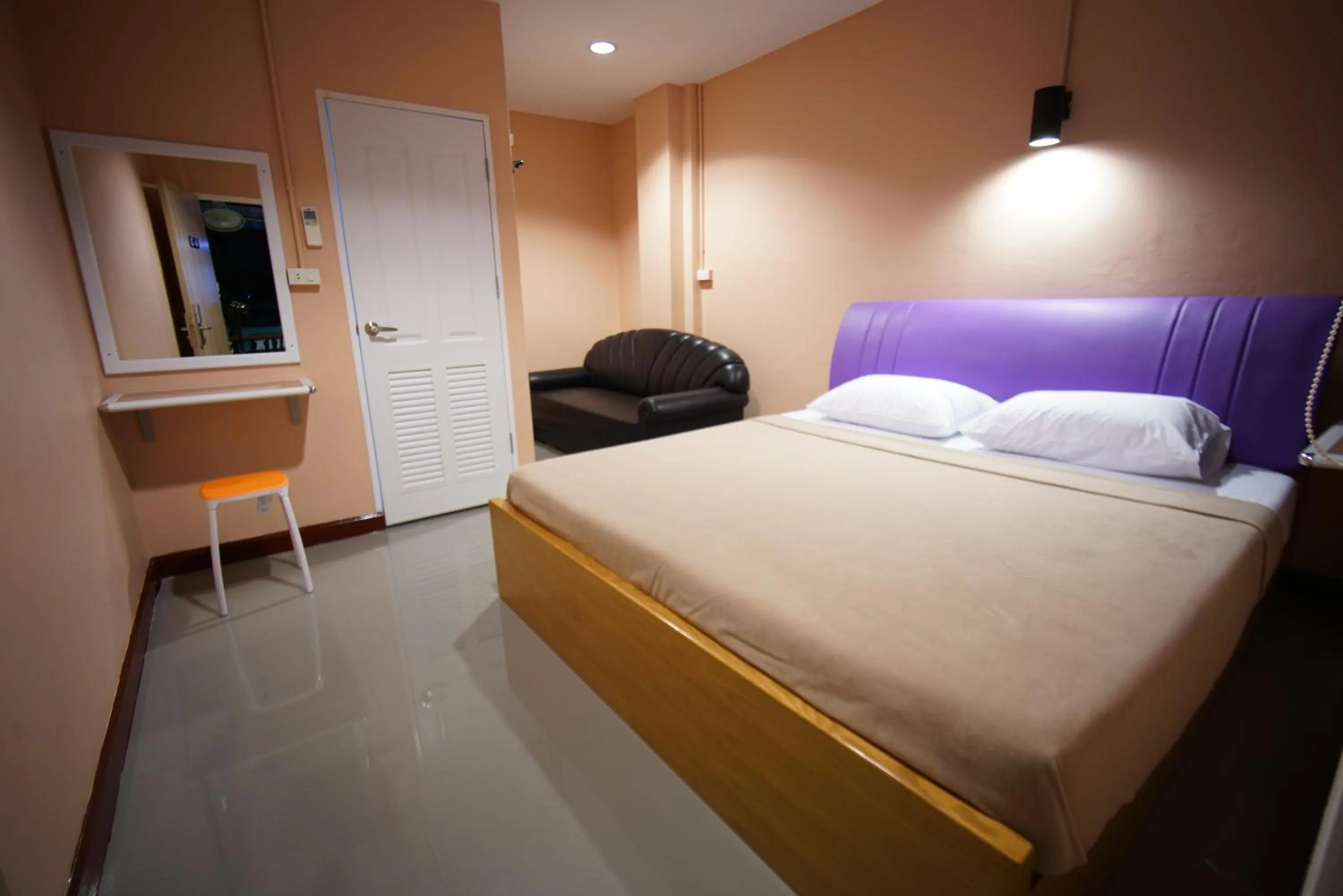 Photo of the whole room, Bed in Urban Hostel Bangkok