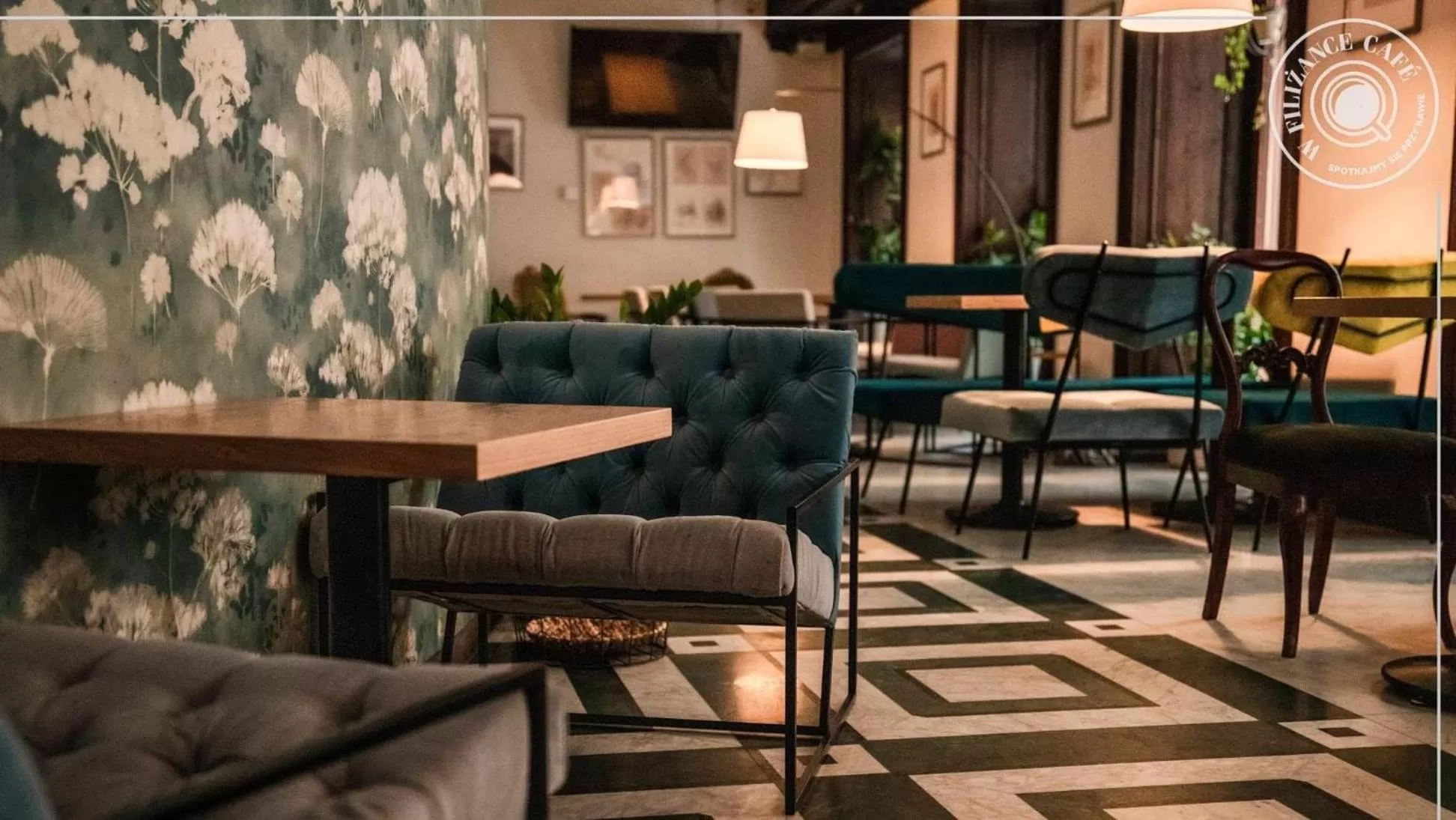 Restaurant/places to eat in Palazzo Rosso Old Town