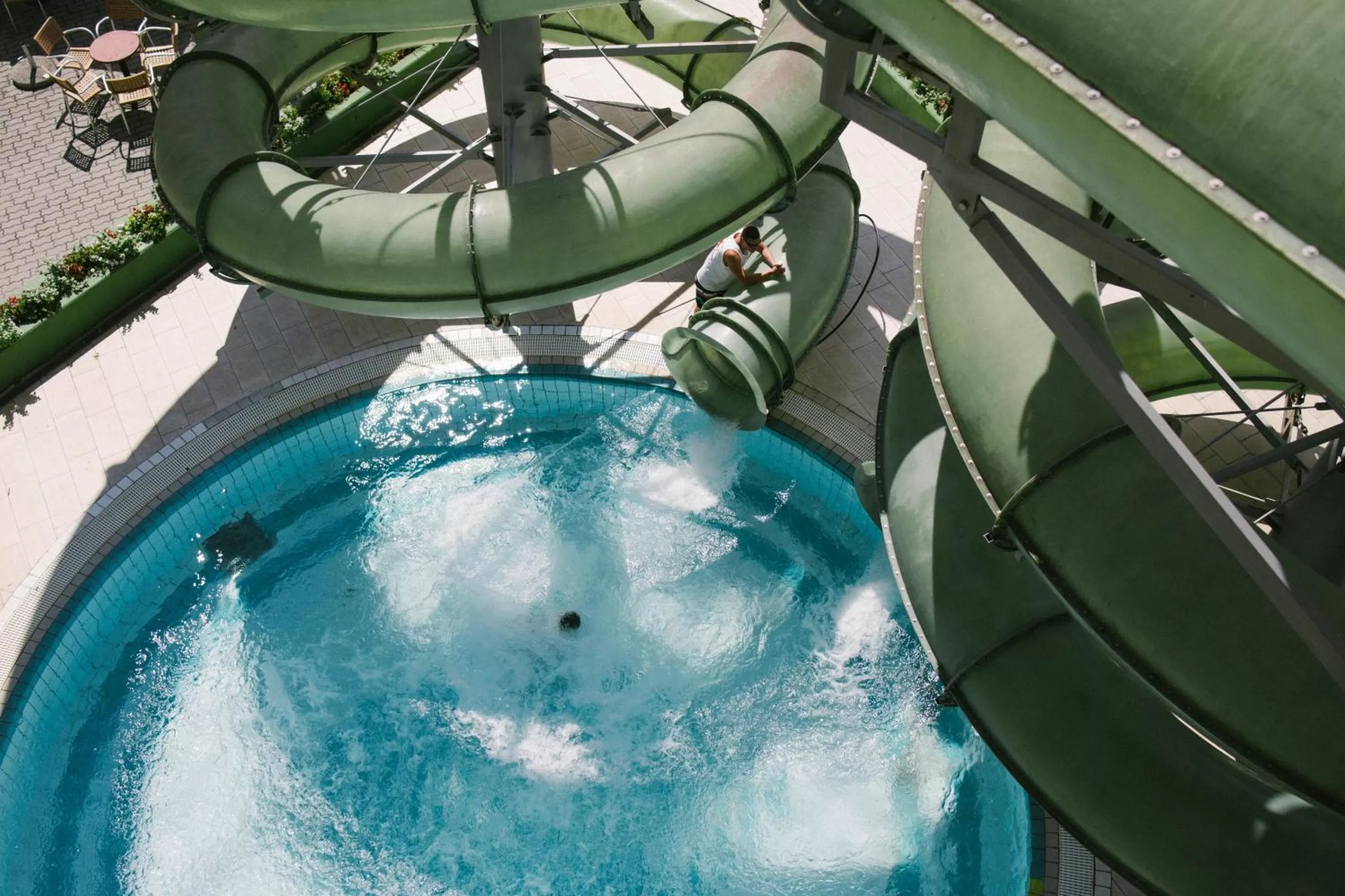 Swimming pool in Grand Hotel Esztergom