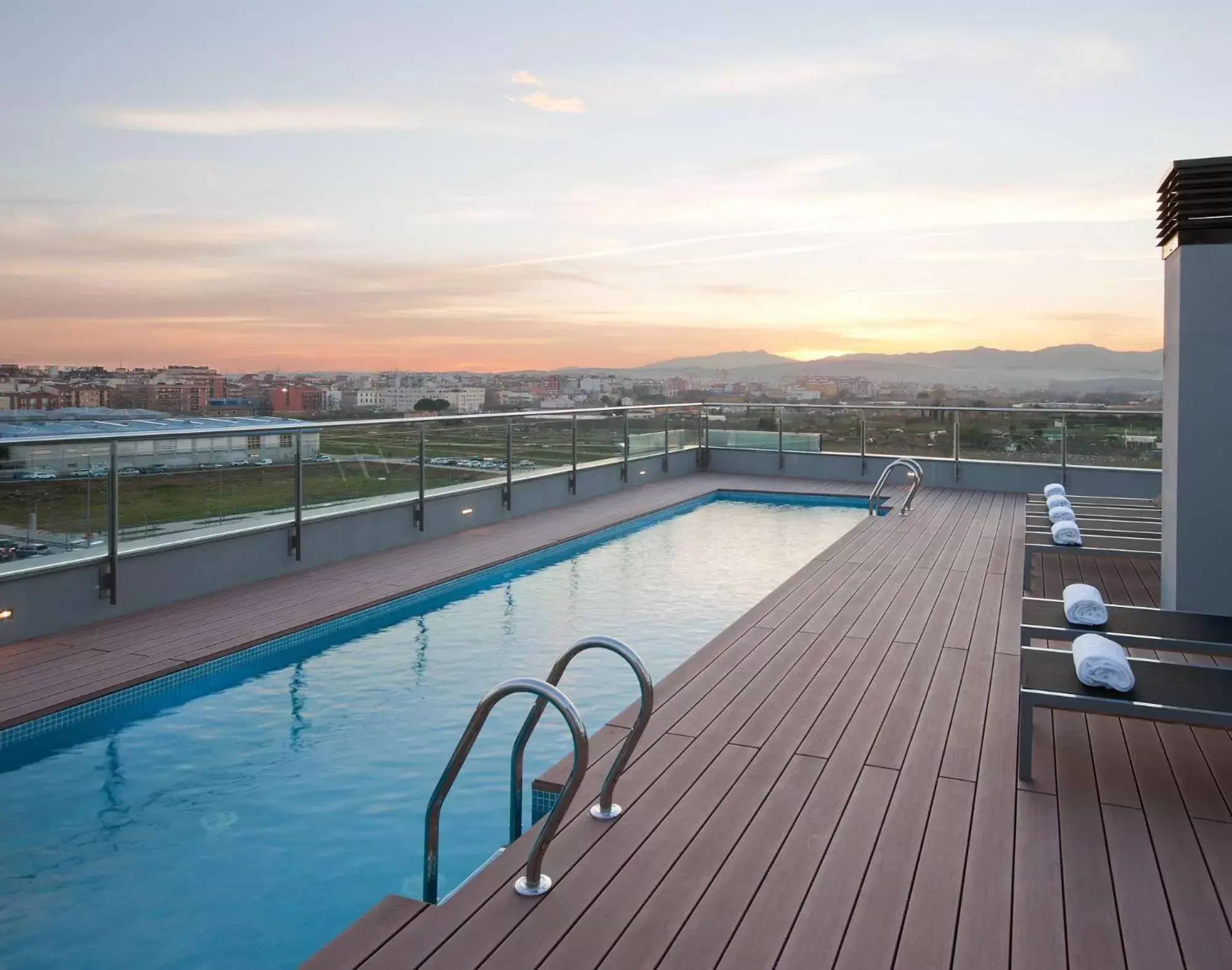 Pool view, Swimming Pool in DoubleTree by Hilton Girona