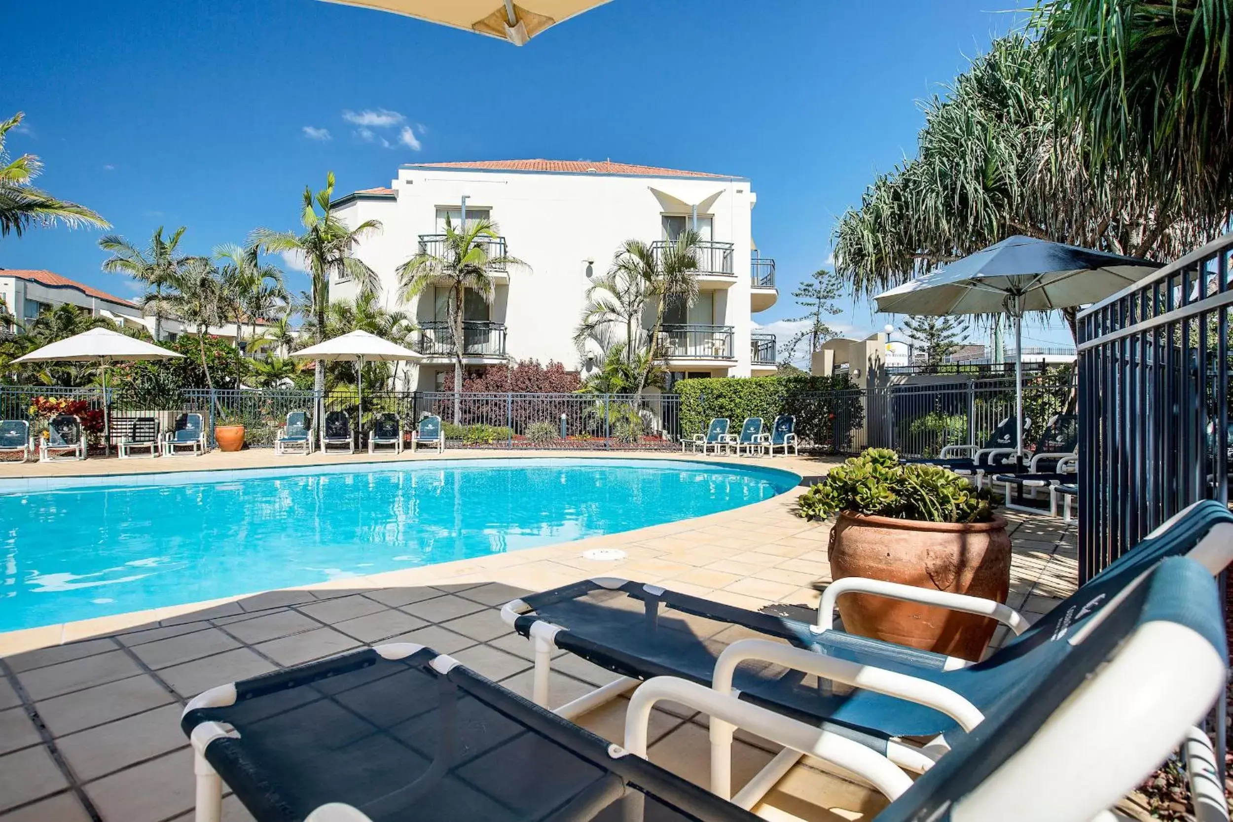 Swimming Pool in Golden Riviera Absolute Beachfront Resort