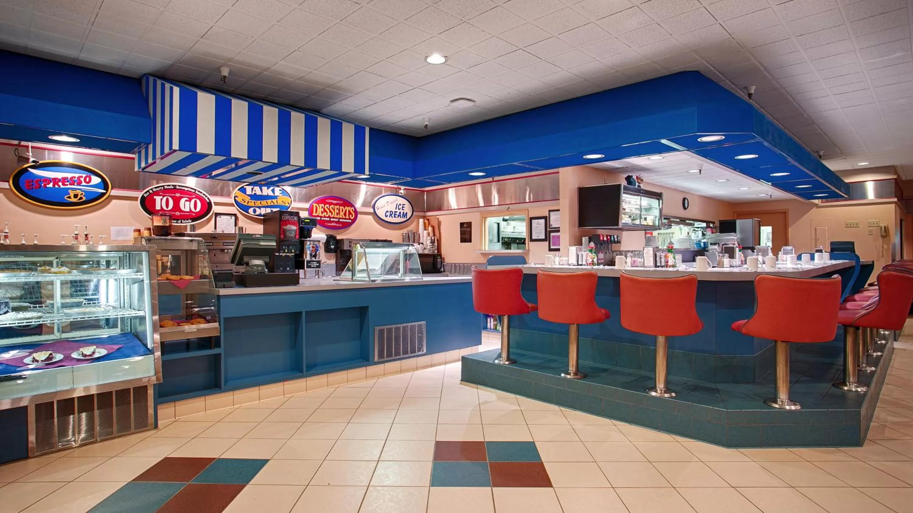 Restaurant/places to eat in The Landing Hotel