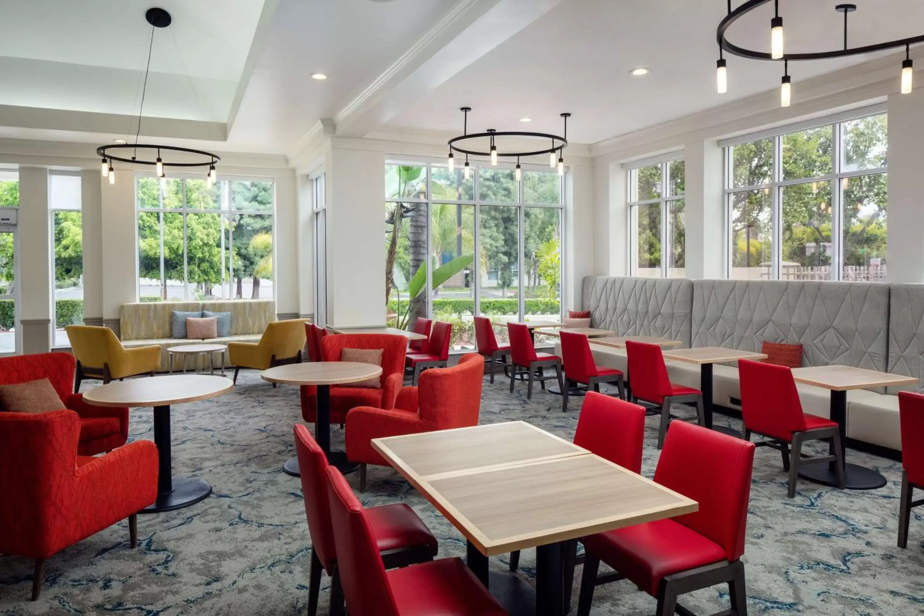 Restaurant/Places to Eat in Hilton Garden Inn Arcadia/Pasadena Area