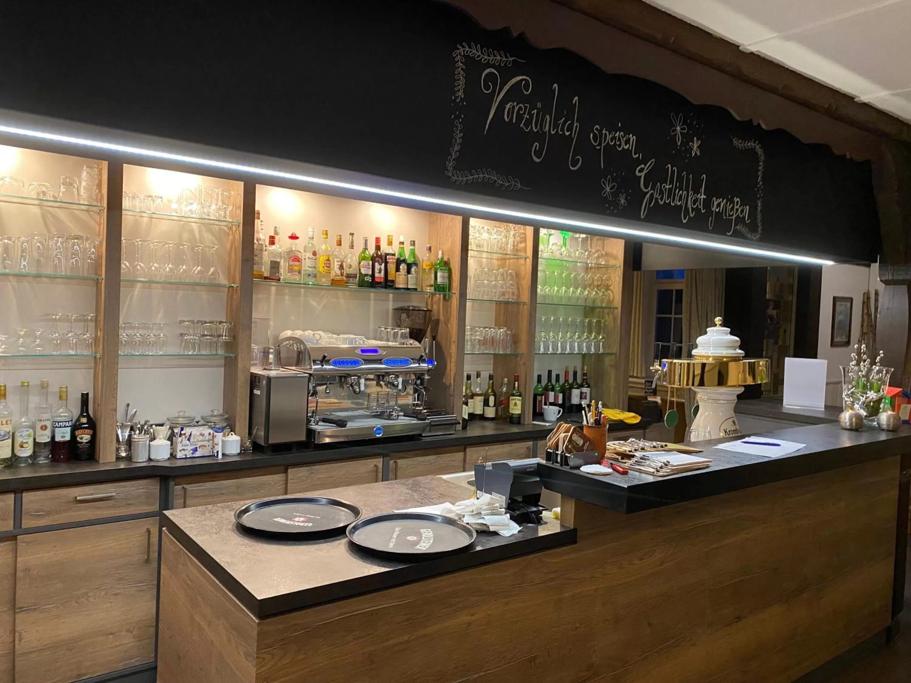 Restaurant/places to eat in Landhotel Gutshof im Oertzetal in Oldendorf, Südheide