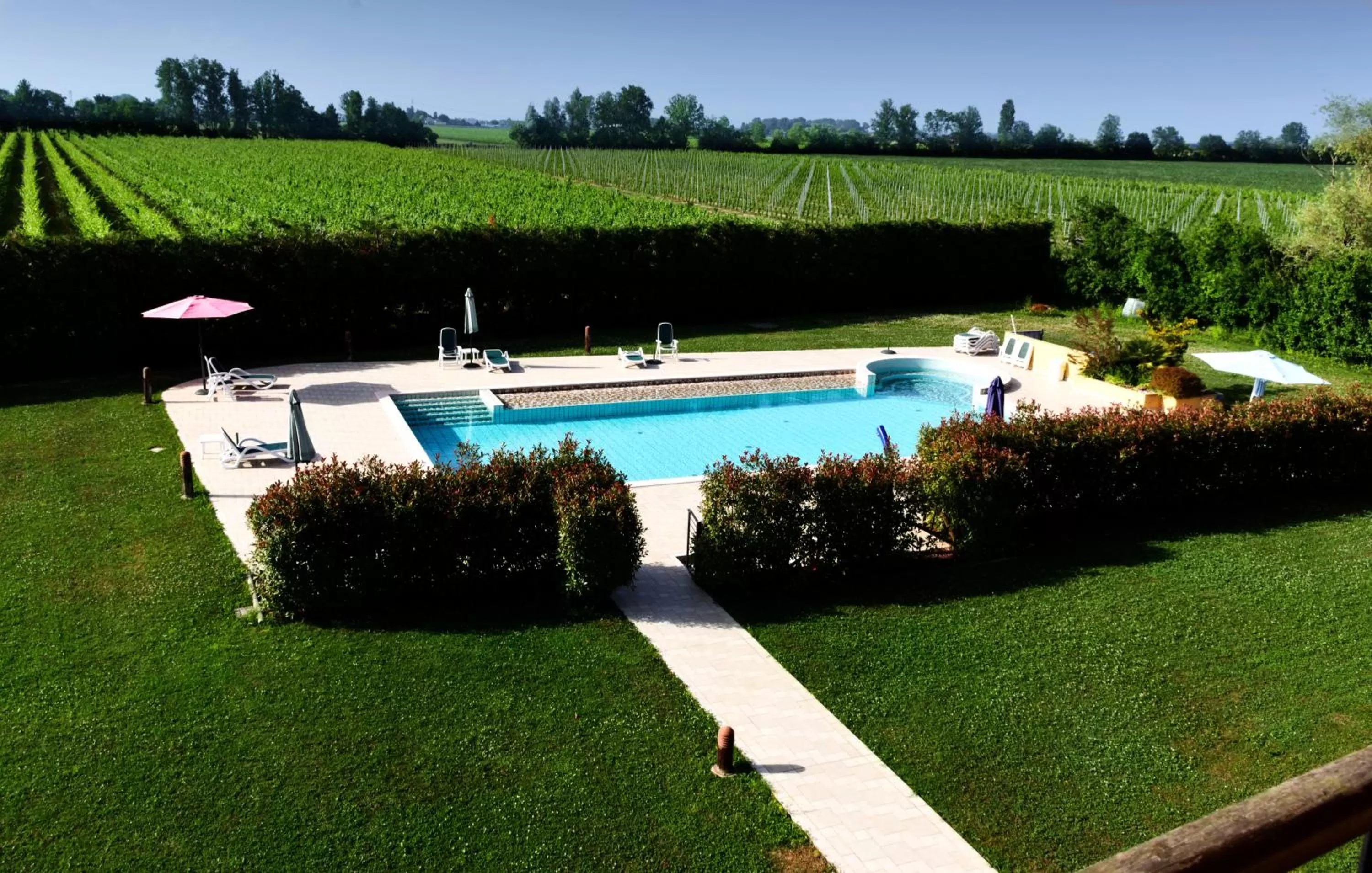 Swimming pool in Il Milione Country Hotel