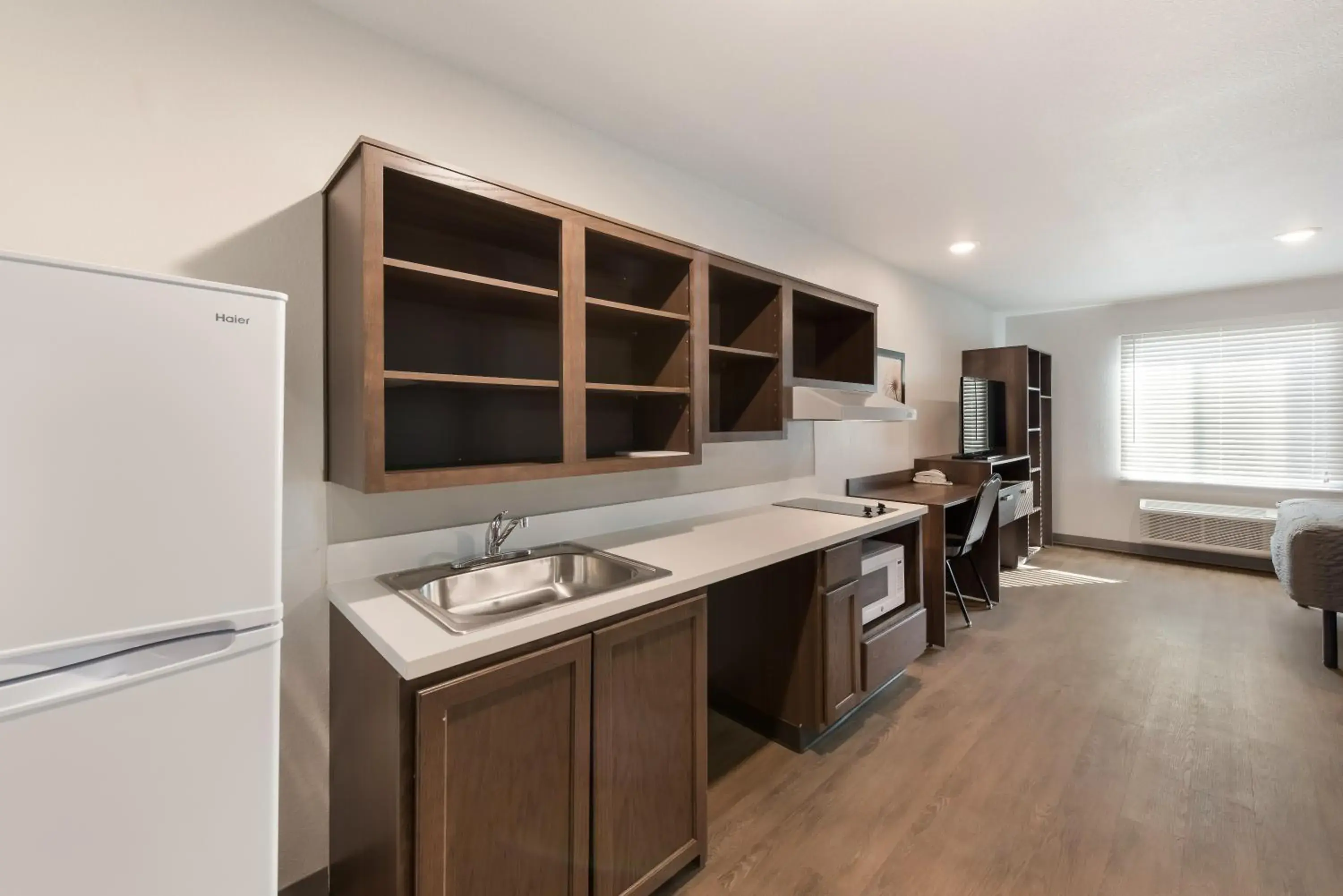 Kitchen/Kitchenette in WoodSpring Suites Dayton North