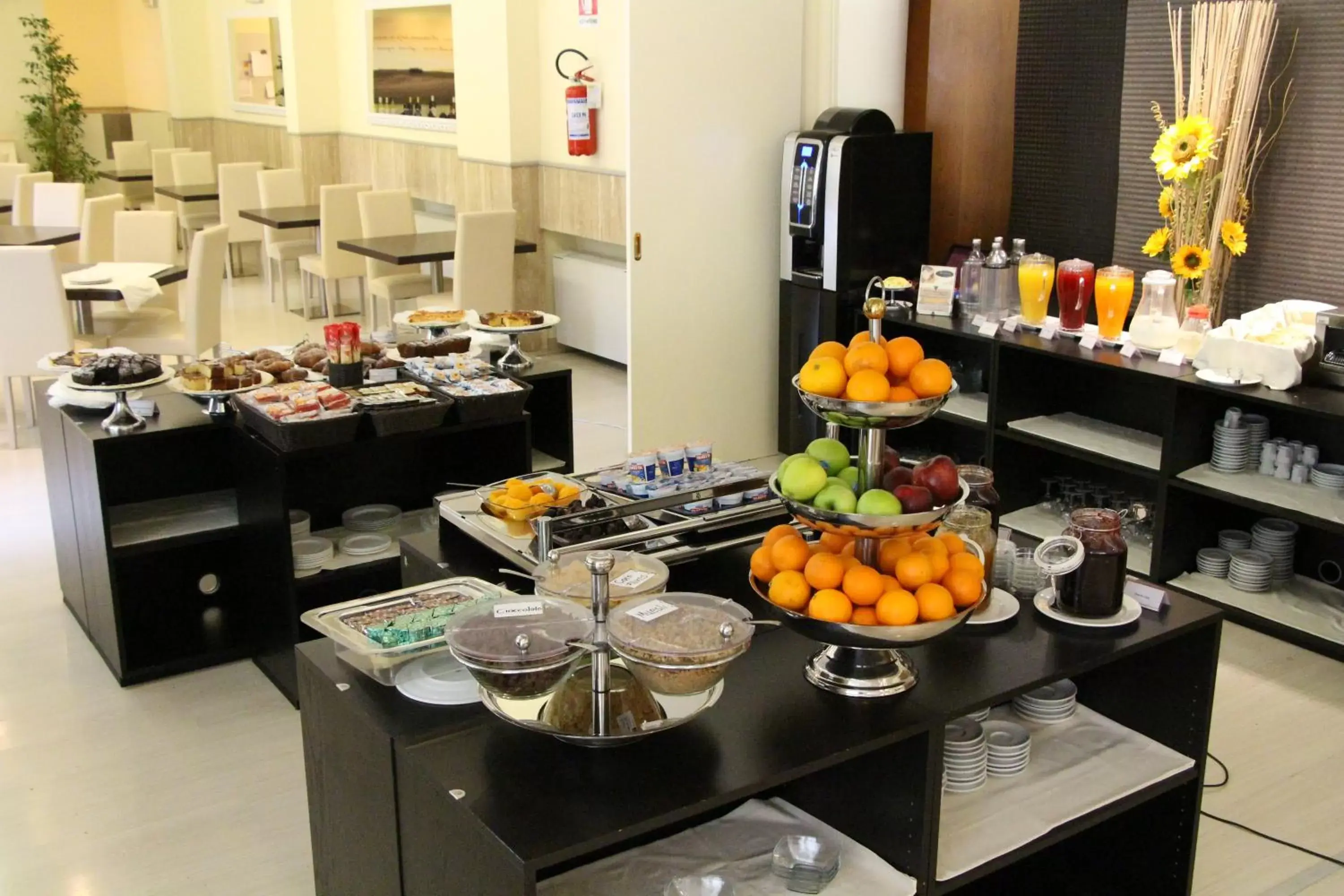 Buffet breakfast in Hotel Executive