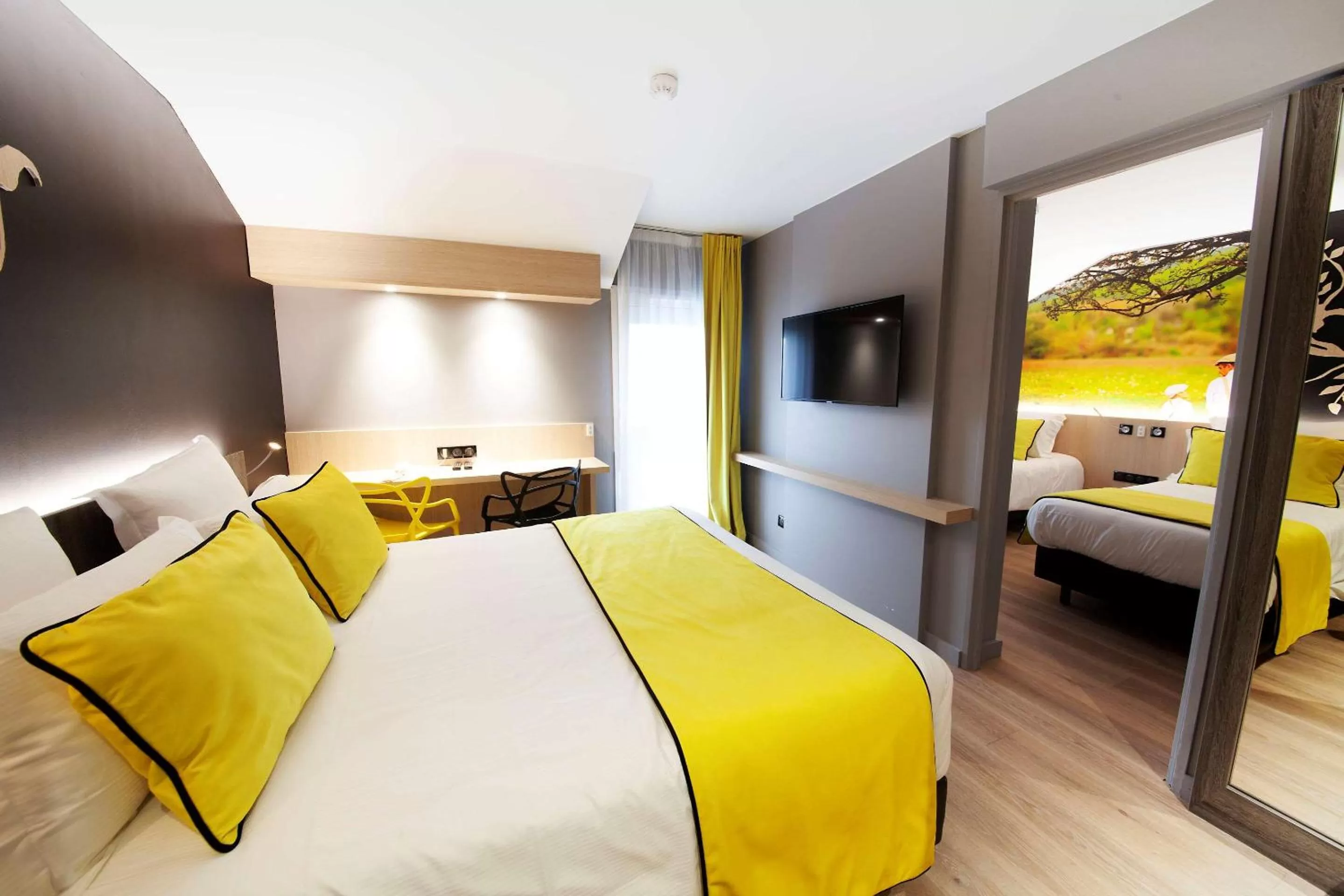 Bedroom, Bed in Quality Hotel Clermont Kennedy