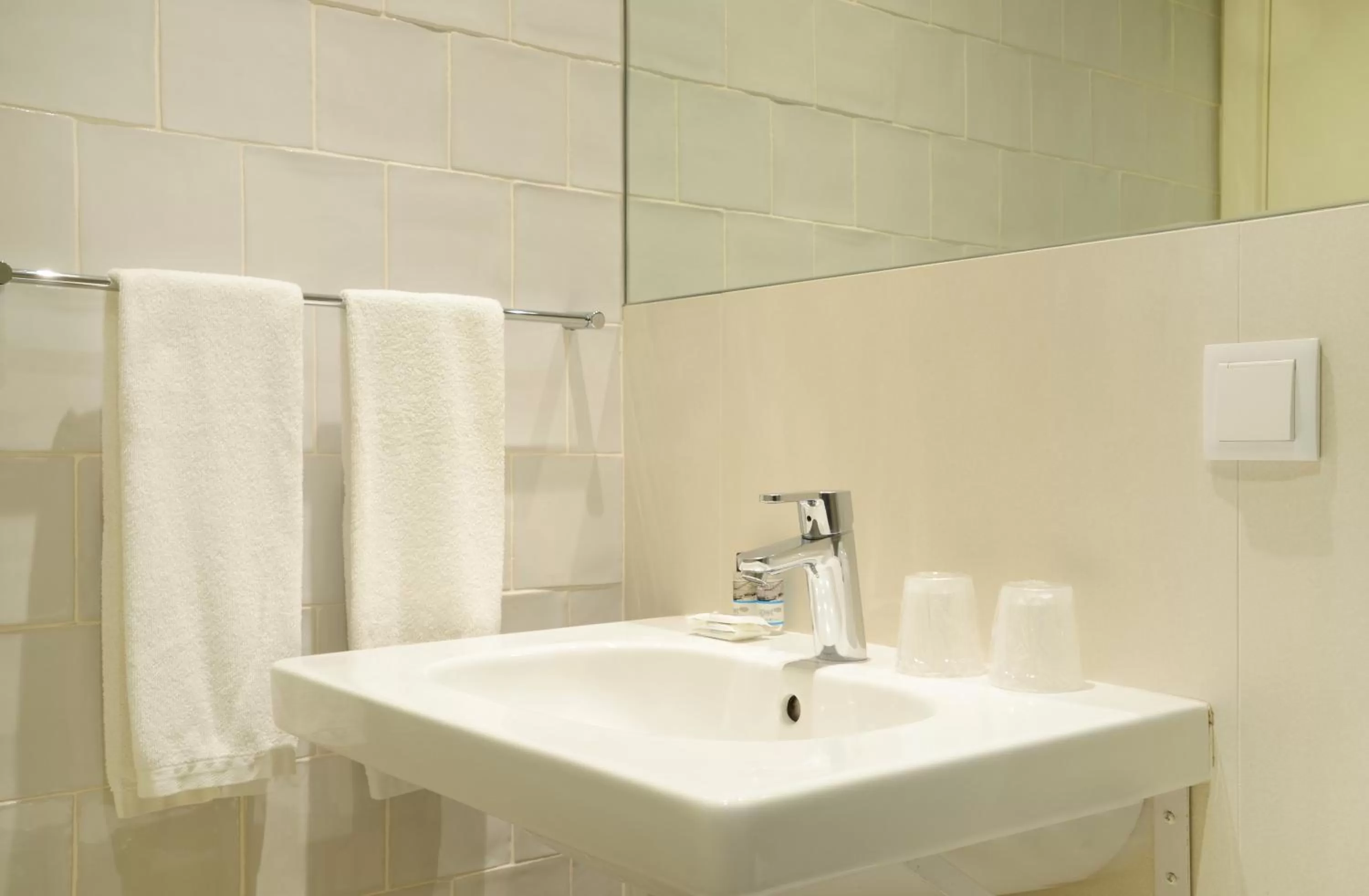 Bathroom in Hotel Spot Family Suites