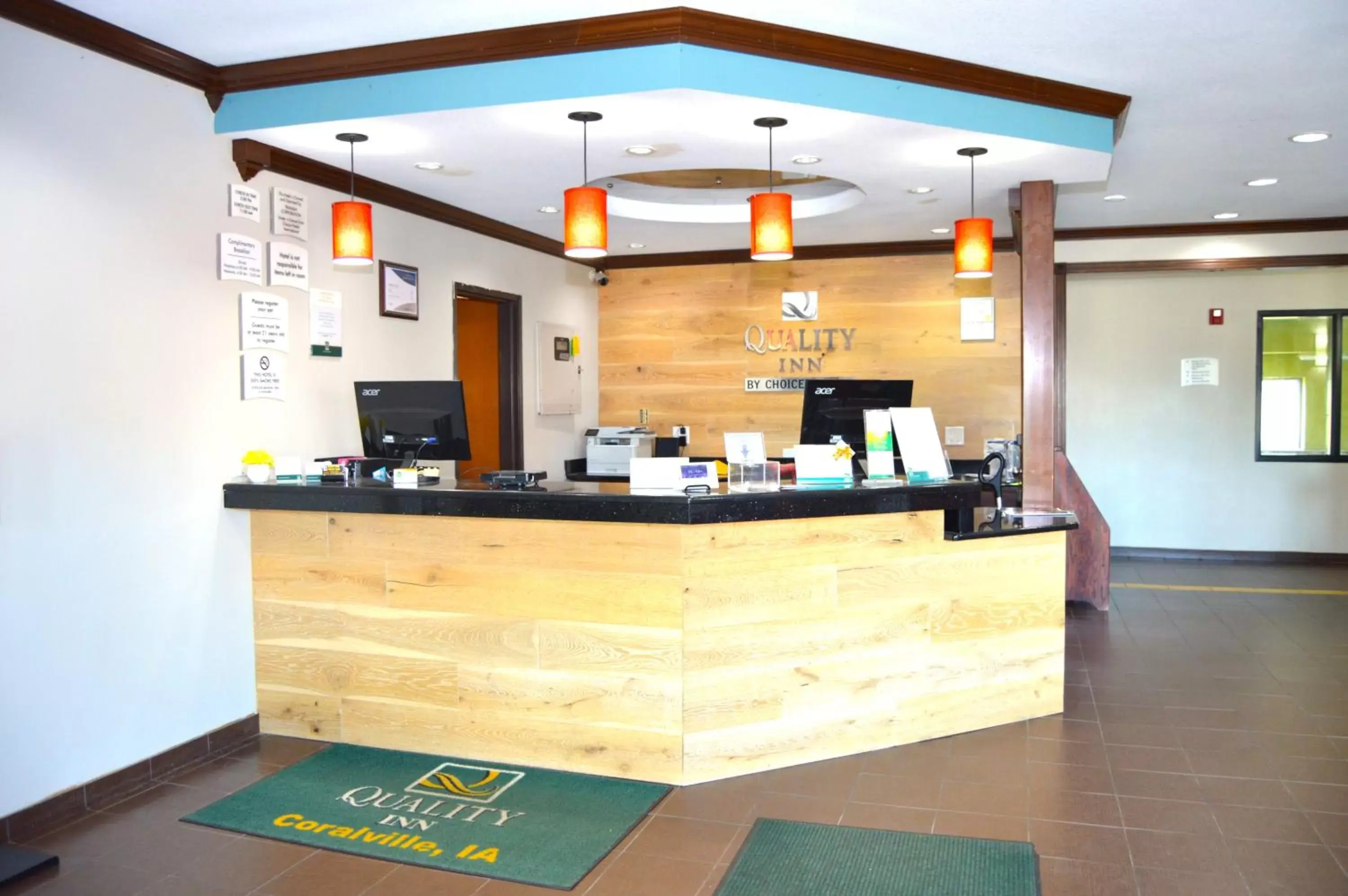 Lobby or reception, Lobby/Reception in Quality Inn - Coralville