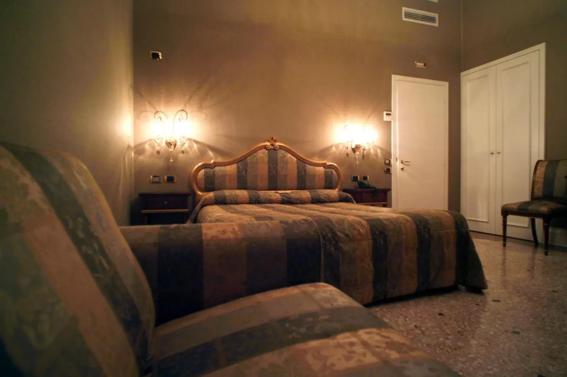 Photo of the whole room, Bed in Ca' Gottardi