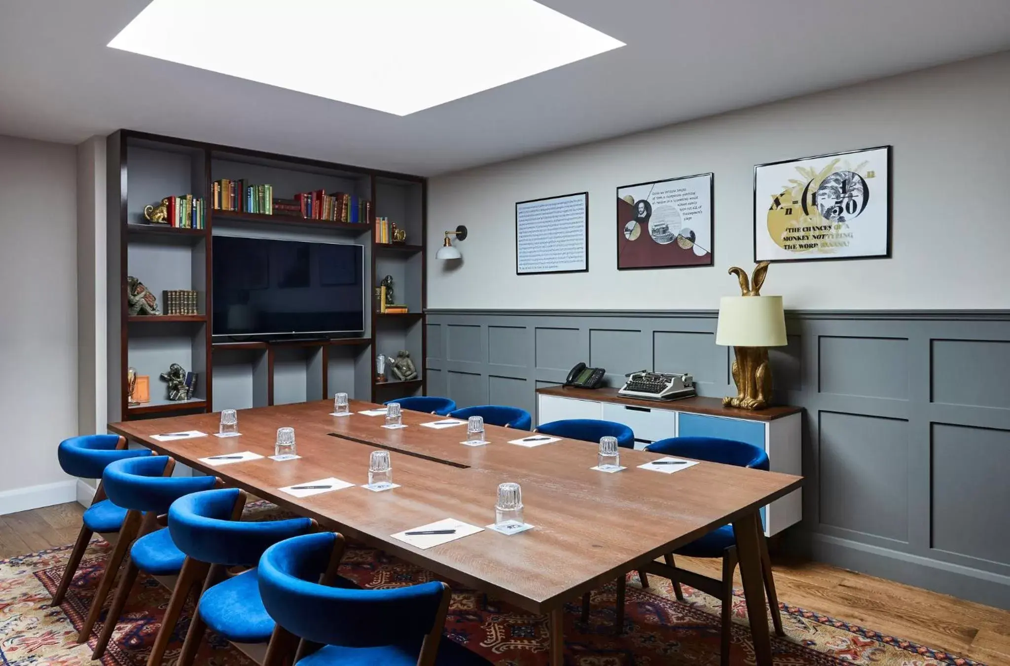 Meeting/conference room in Hotel Indigo - Stratford Upon Avon, an IHG Hotel