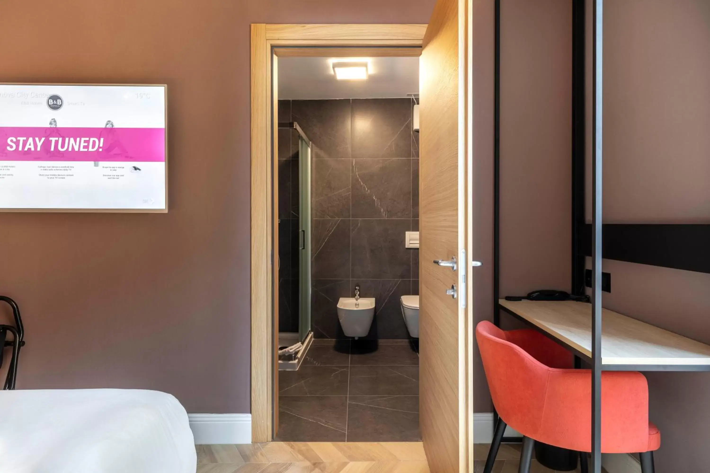 Bedroom, Bathroom in B&B Hotel Genova City Center