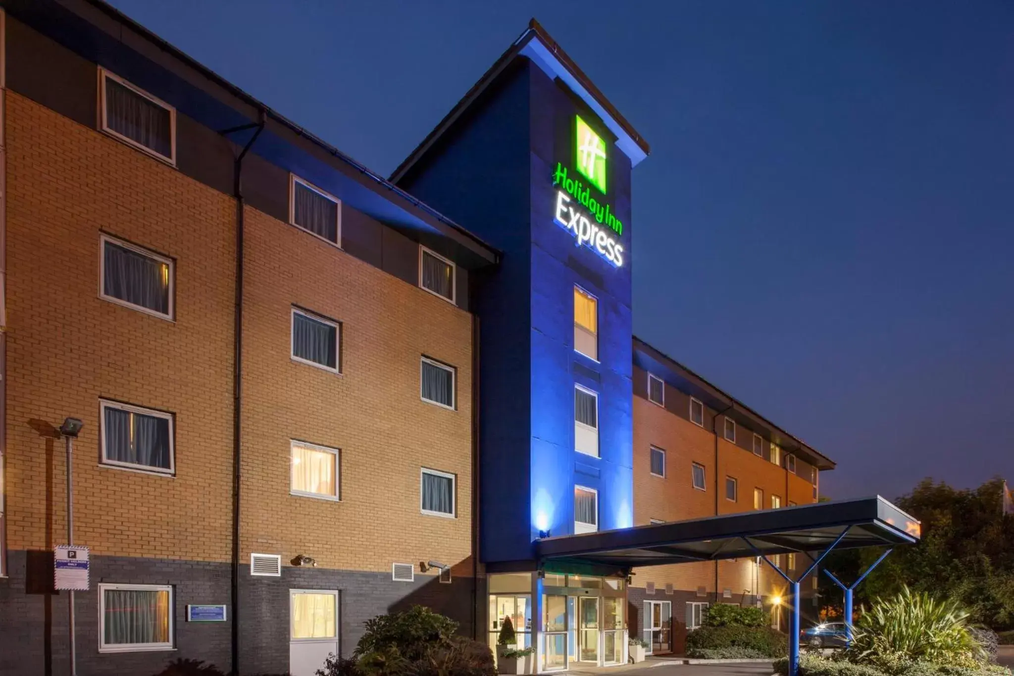 Property Building in Holiday Inn Express Birmingham Star City, an IHG Hotel