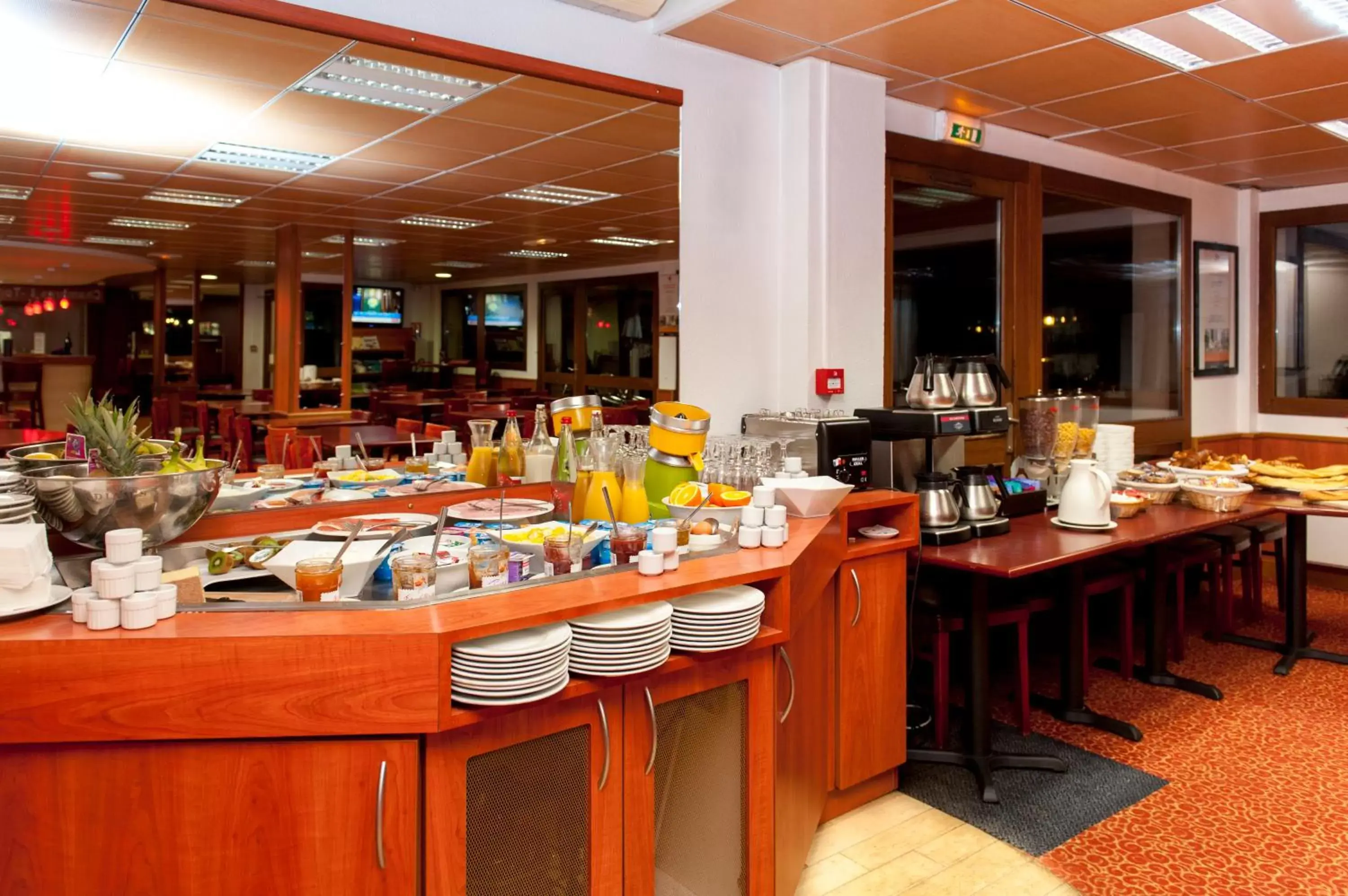 Restaurant/Places to Eat in Brit Hotel Agen - L'Aquitaine