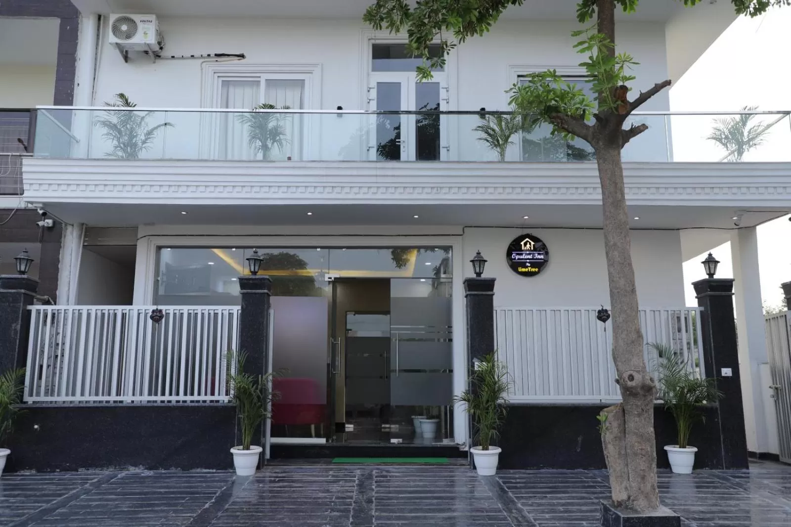 Property building in Opulent Inn by Lime Tree Hotels