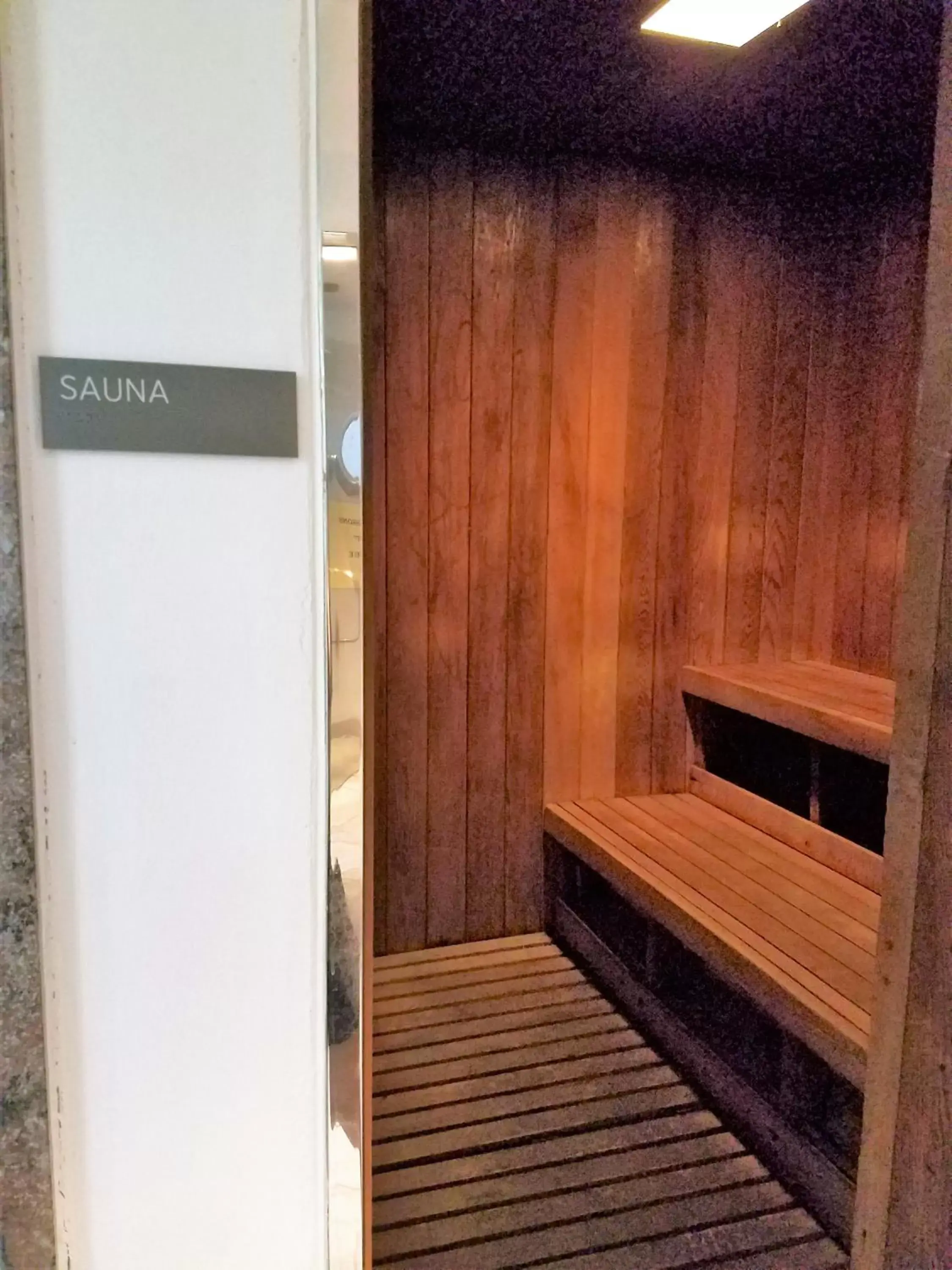 Sauna in The Buckingham Hotel
