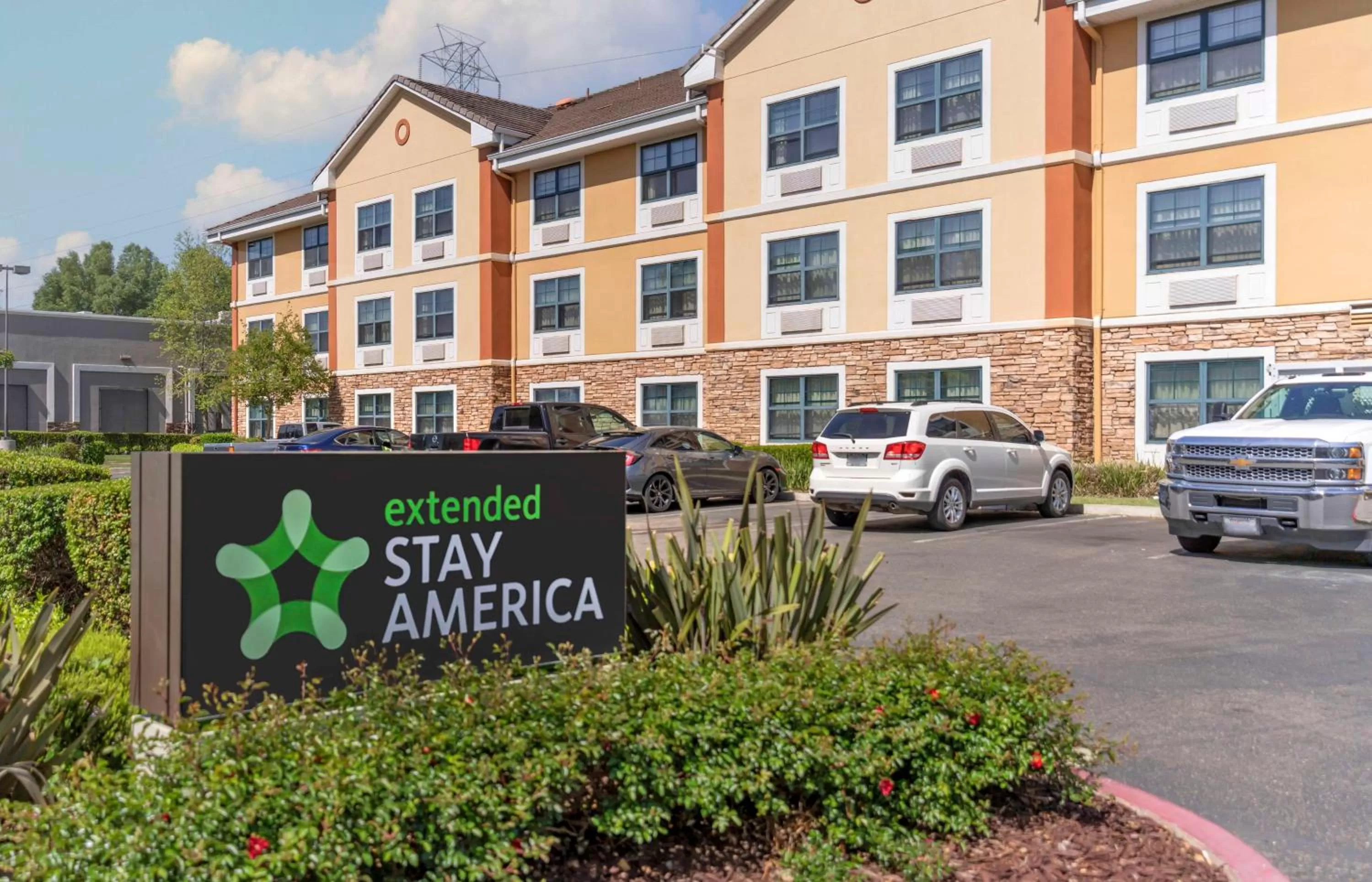 Property building in Extended Stay America Suites - Stockton - Tracy