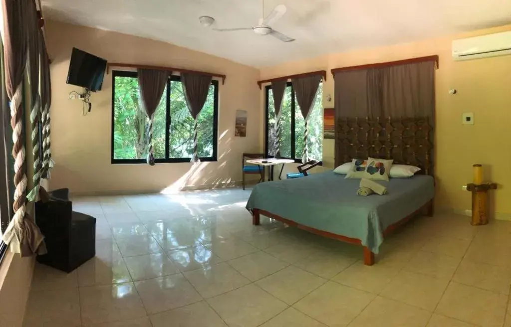 Photo of the whole room in Hotel Wayak Bacalar